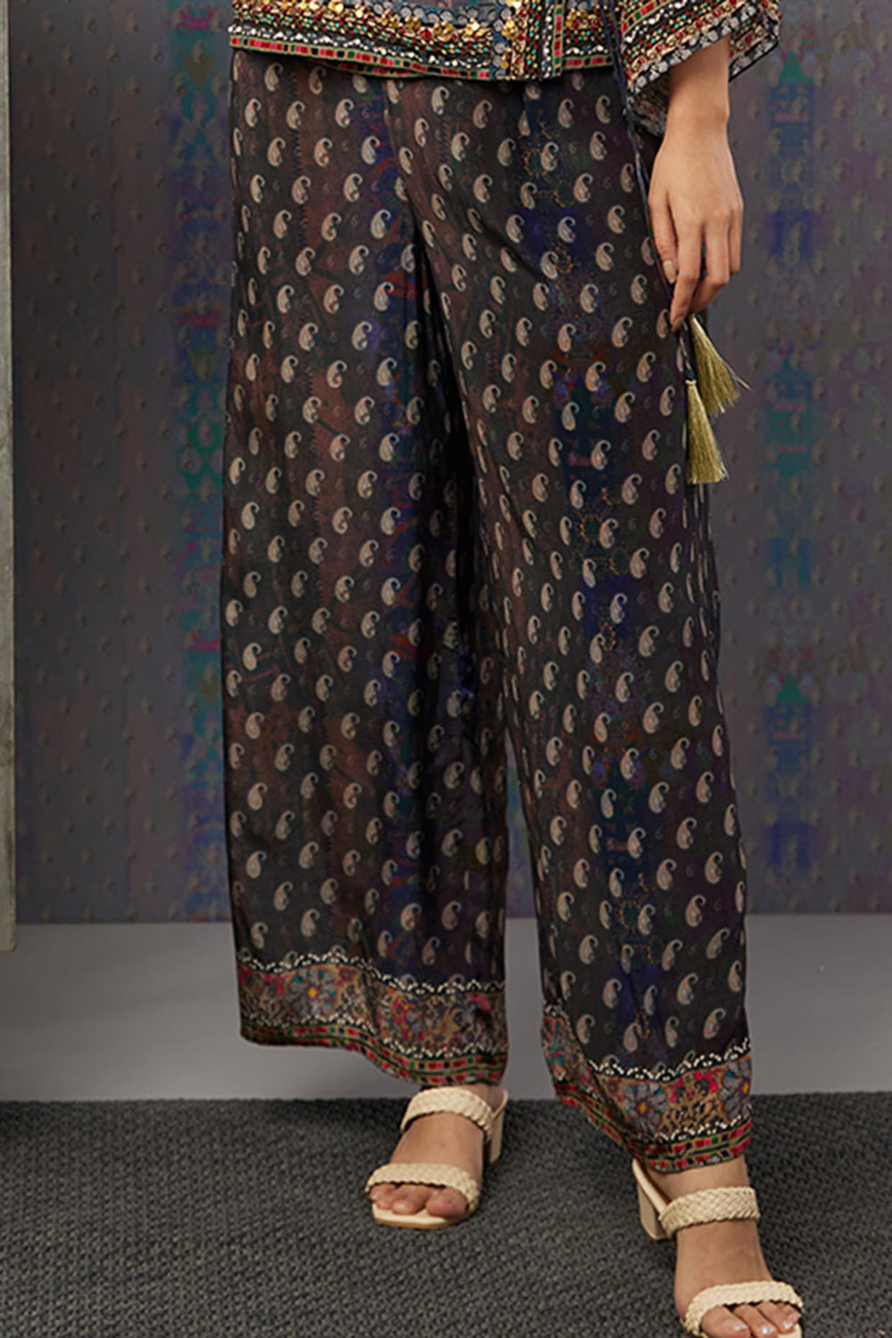 Ikaya Embroidered Angarkha Set