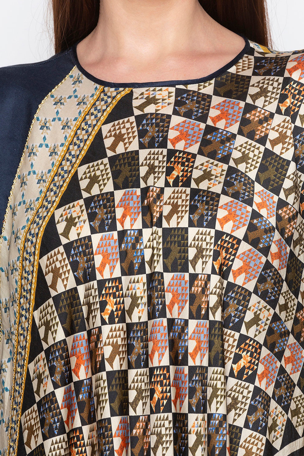 Applique Printed Asymmetric Kurta With Pant