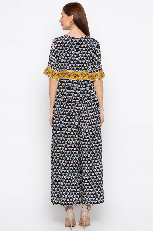 Printed Jumpsuit Highlighted With Embroidery On The Neckline And Waist