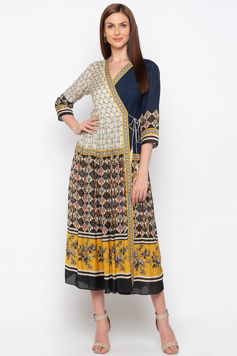 Applique Dress With Waist Tie-Up