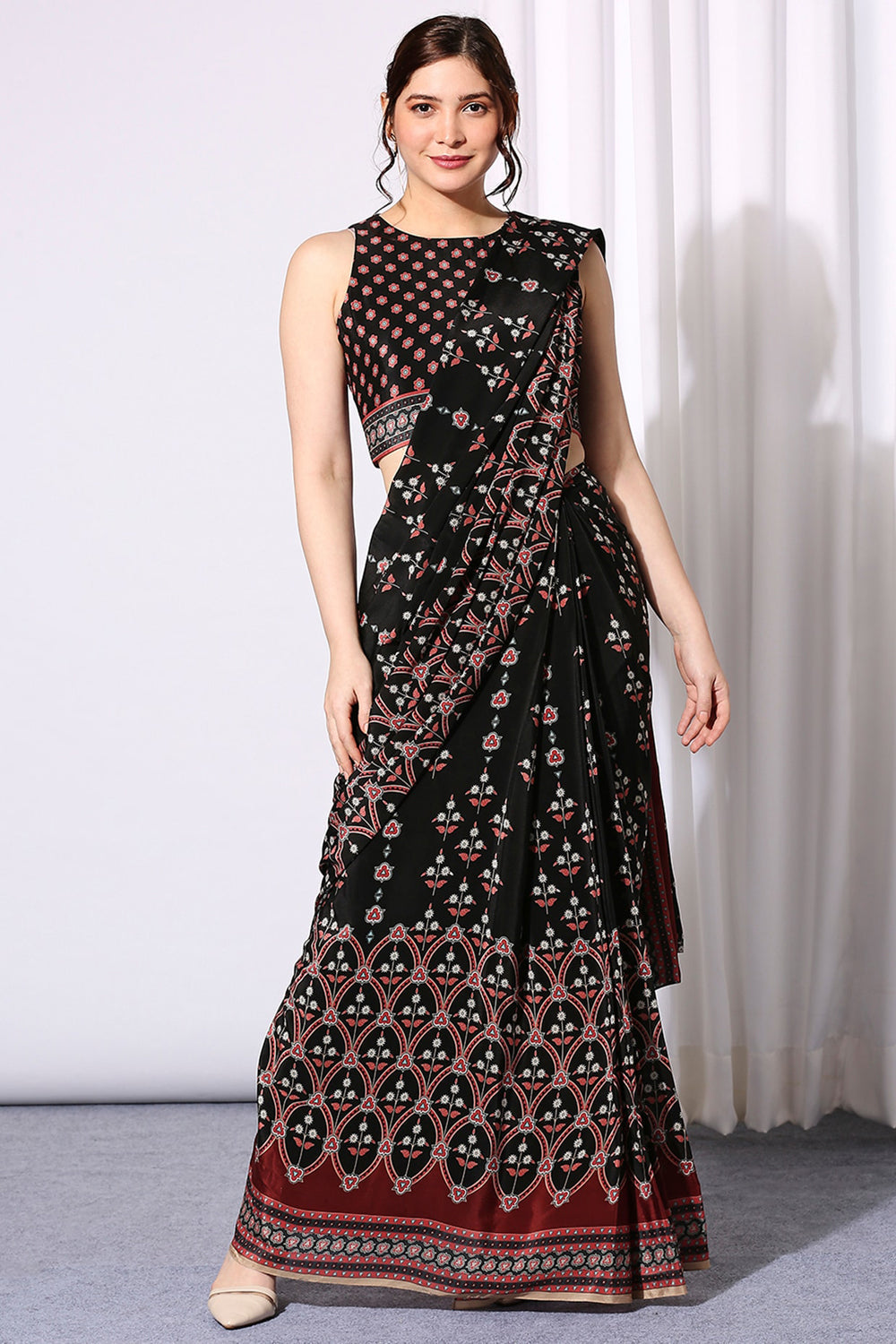 Ethnic Folklore Printed Pre Stitched Saree With Incut Blouse Which Has Back Opening