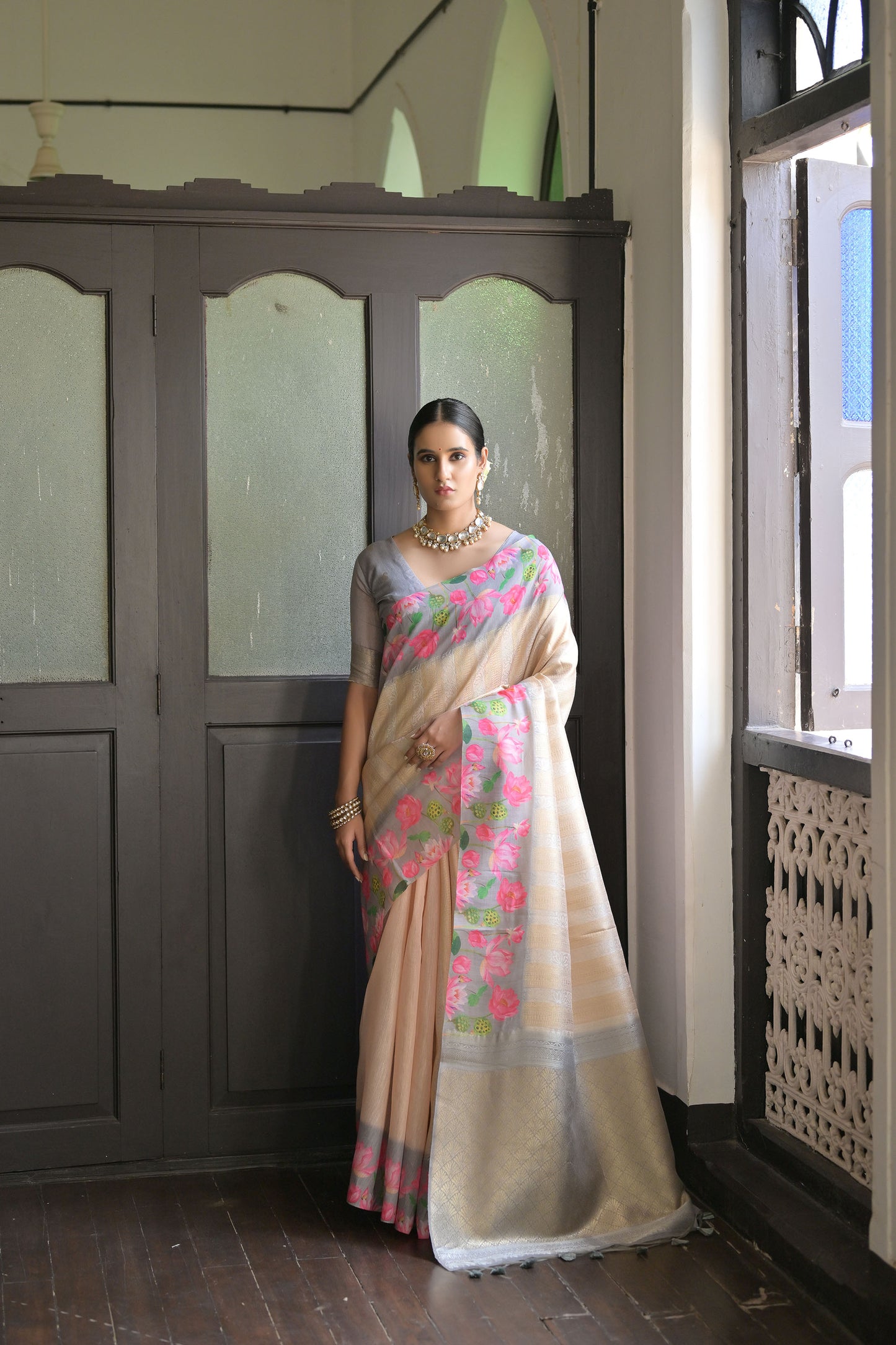 Sonita Flower Grey Banarasi Silk Zari woven Saree