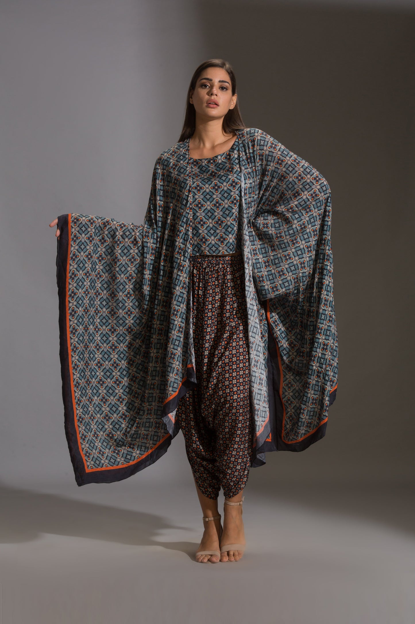 Arabesque Geometrical Print Dhoti Paired With Top And Cape