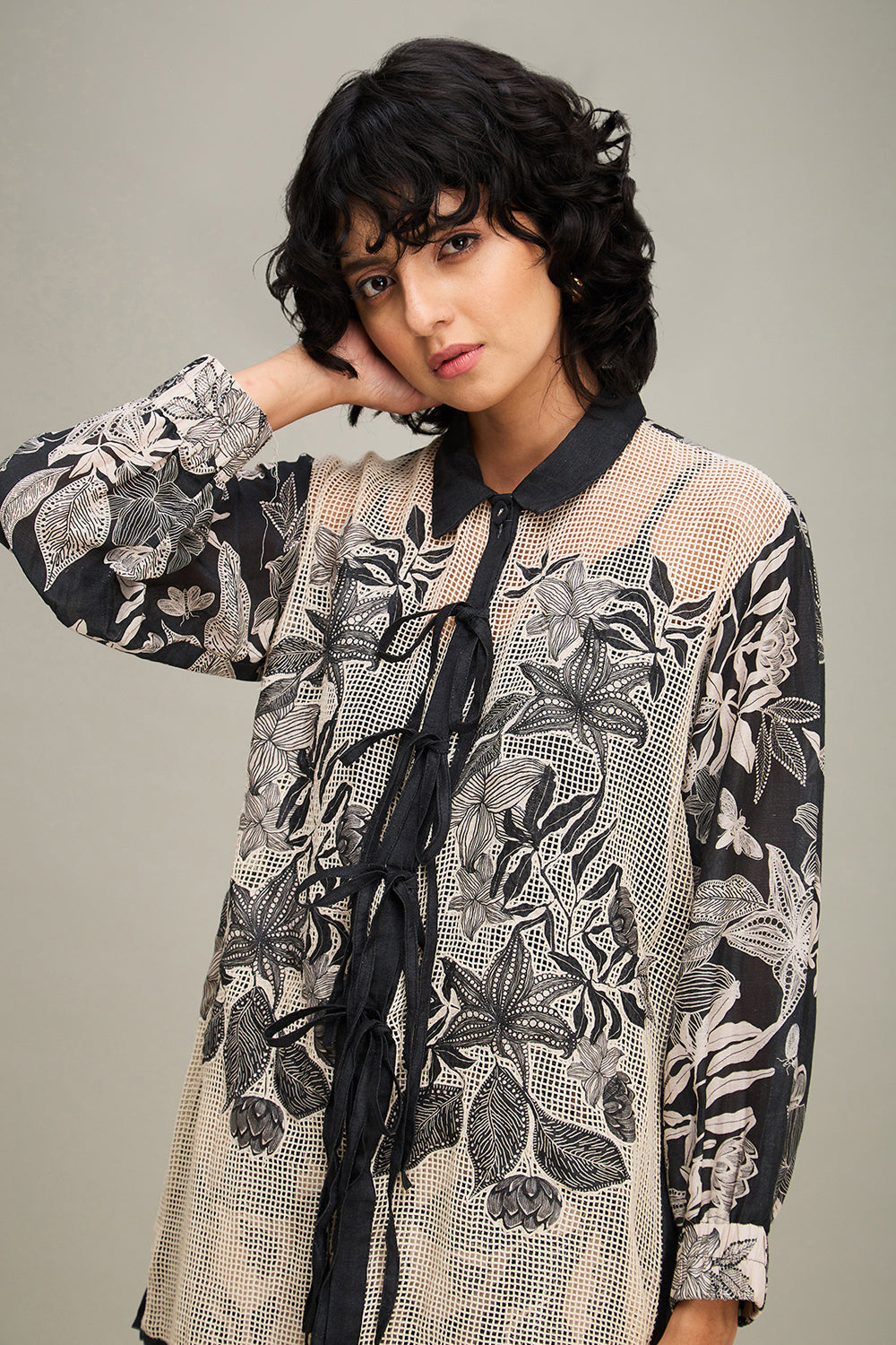 Off White Ahyana Applique Co Ord Set