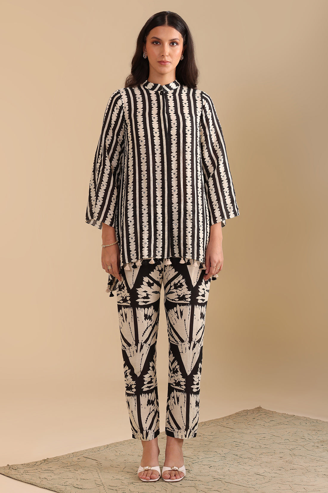 Black and White Naqsh Embellished Co-ord Set