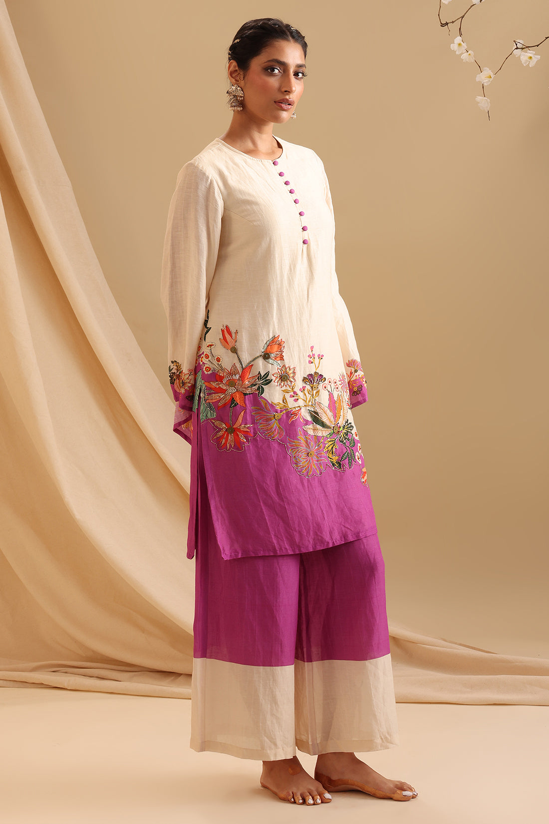 Cream Aarani Embroidered Kurta Set