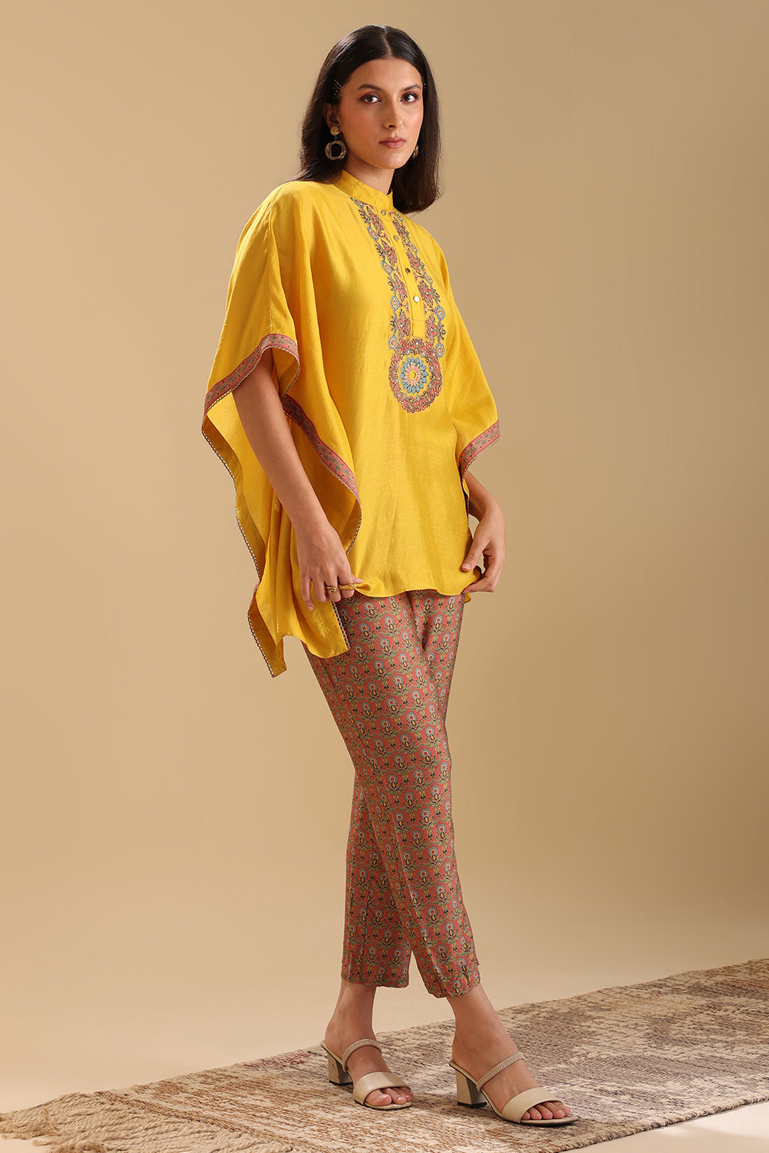 Eraya Embellished Short Kaftan Set