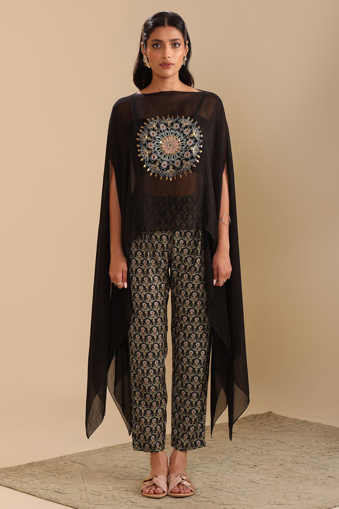 Eraya Printed Pant Set With Cape