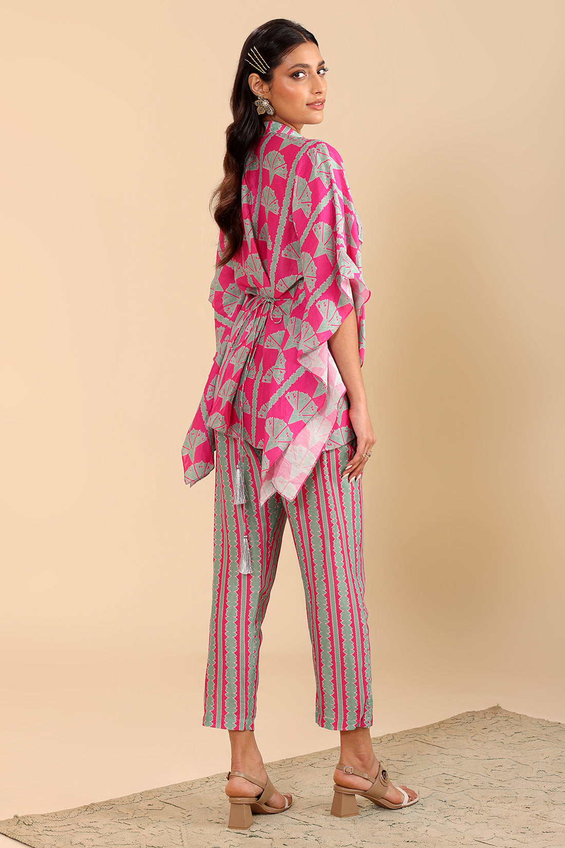 Pink Naqsh Embellished Short Kaftan Set