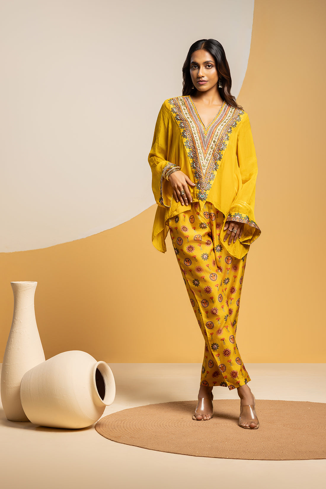 Taarani embellished V-neck co-ord  set