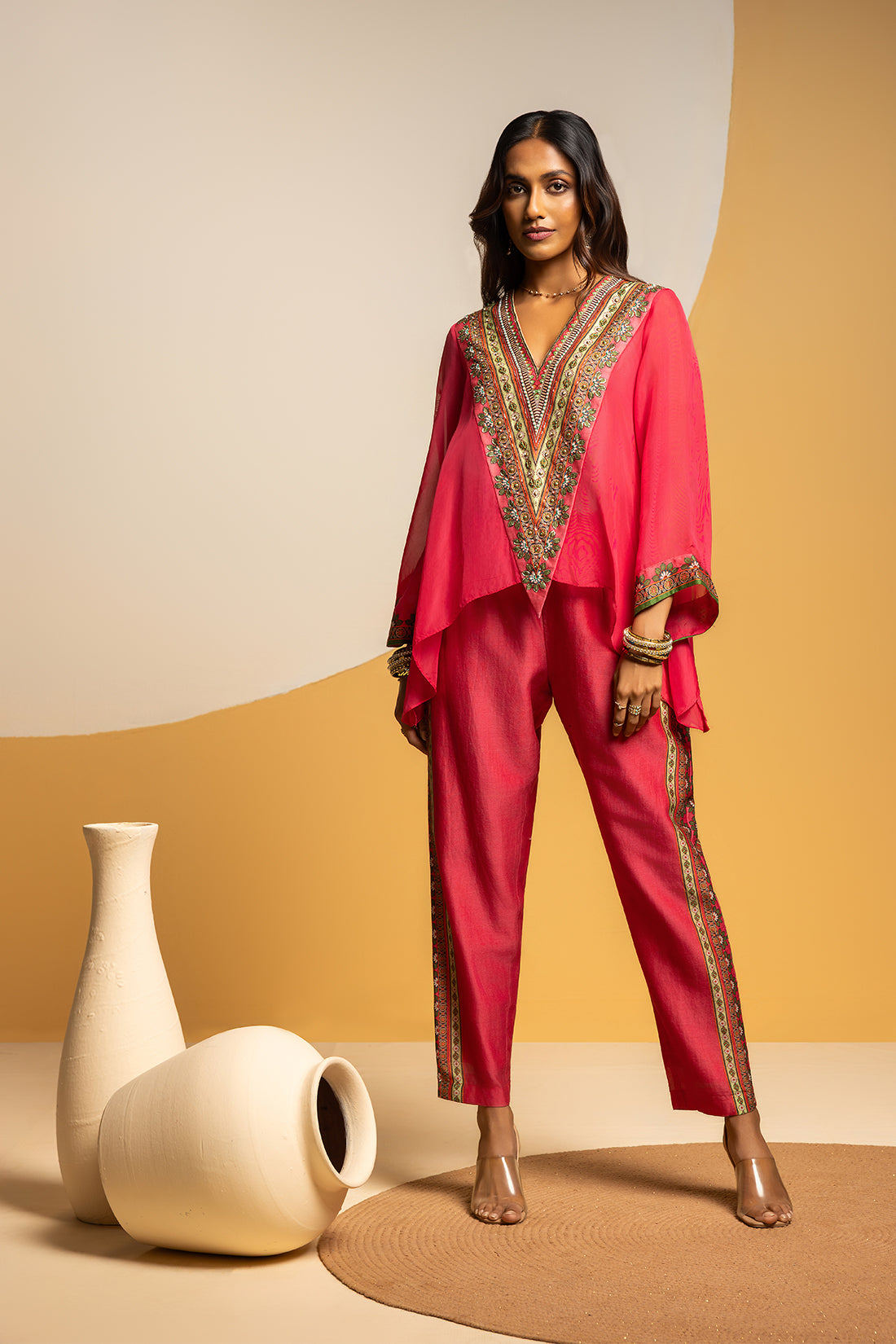 Taarani embellished V-neck co-ord  set