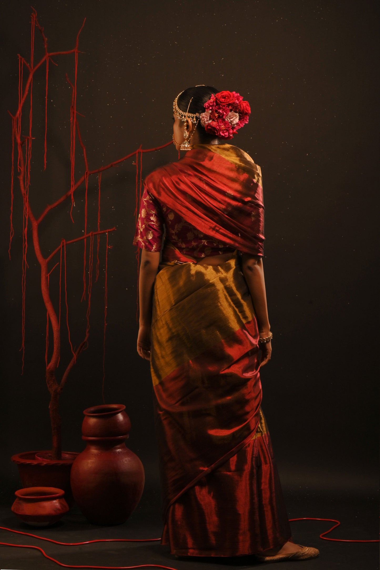 Yagnika saree I Gold Handloom Tissue Saree