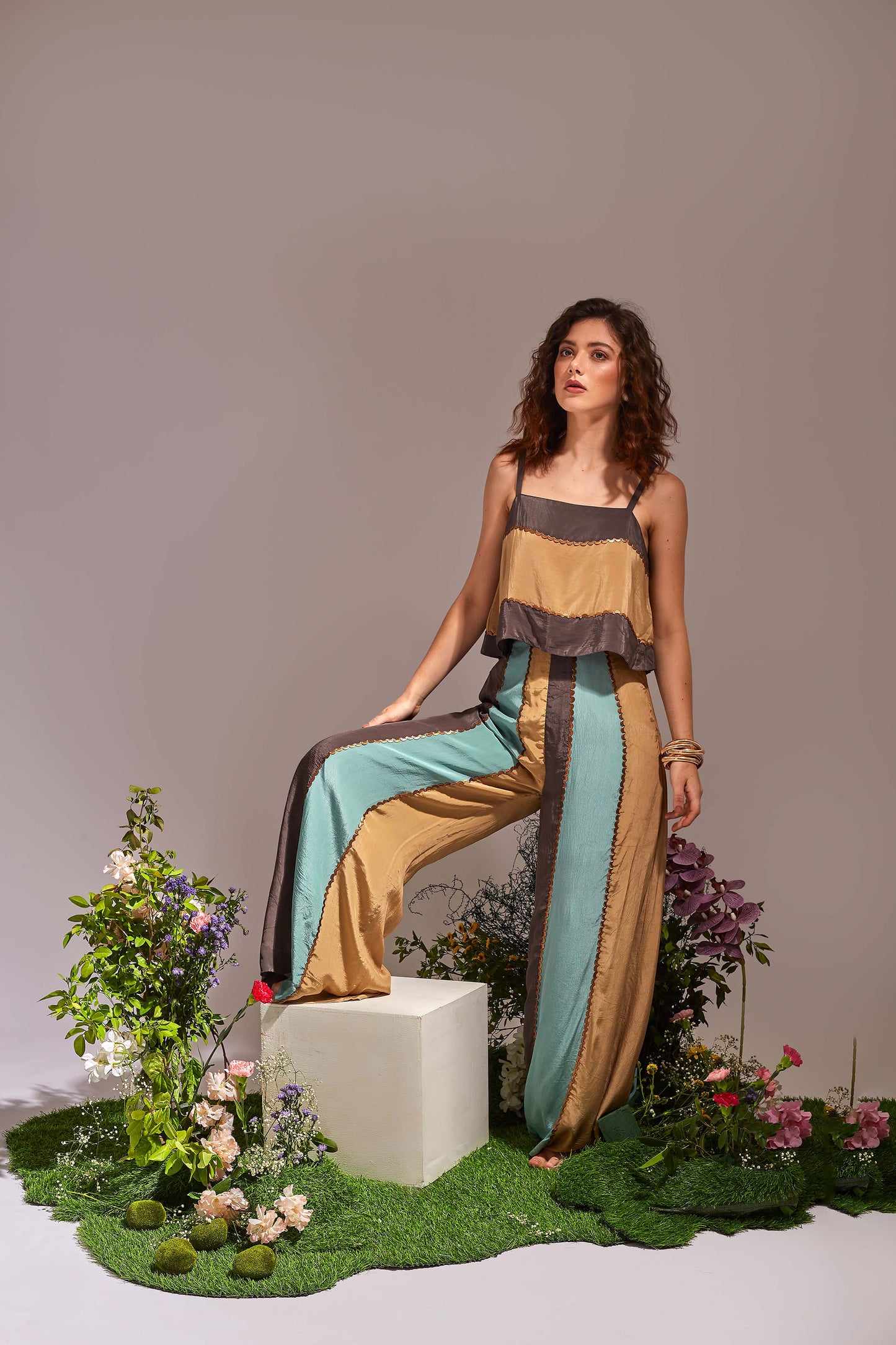 LAVENDUSK Green, Beige and Dark Grey Coord set