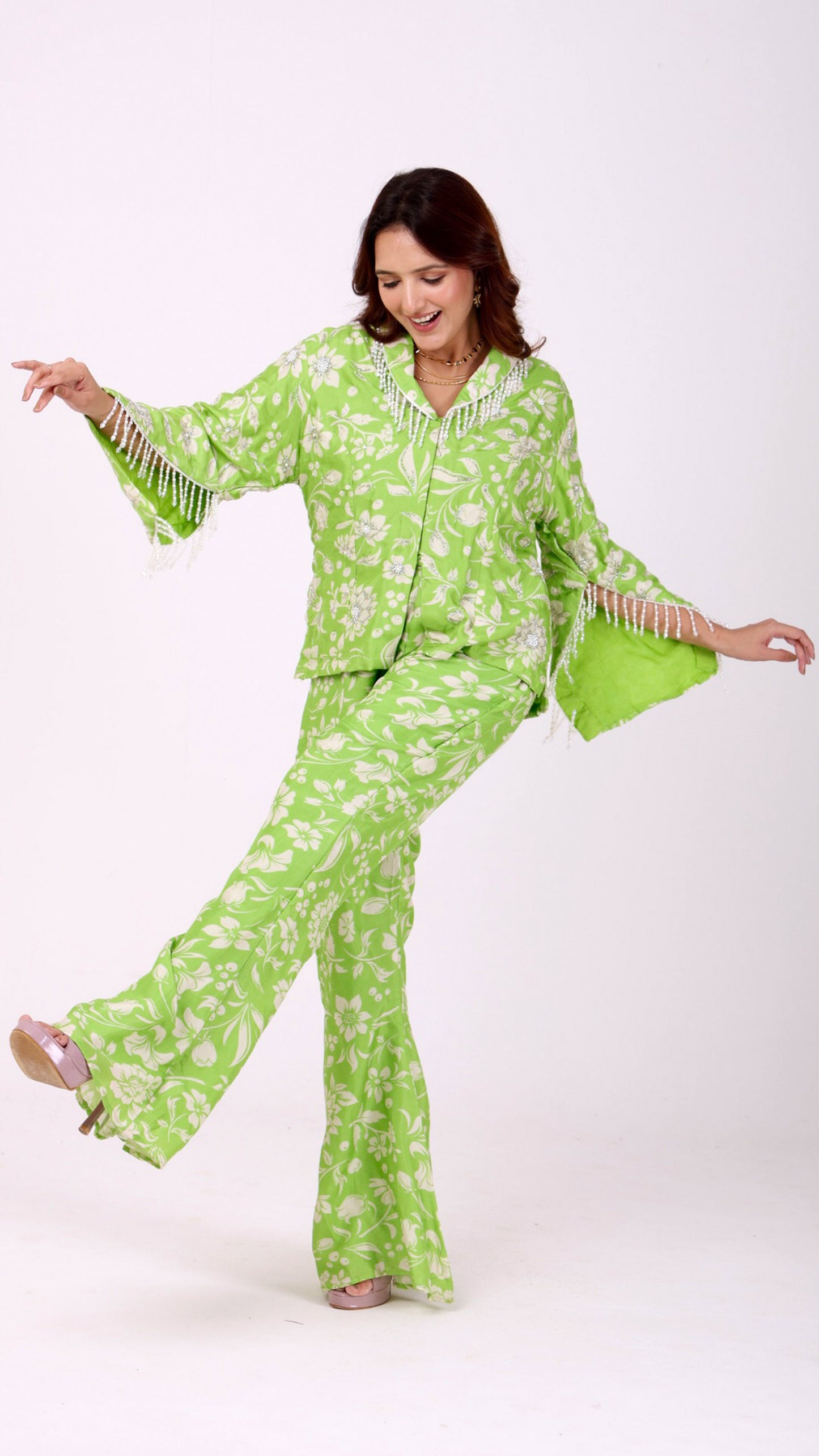 Love bird green hand-embroiderd floral co-ord set