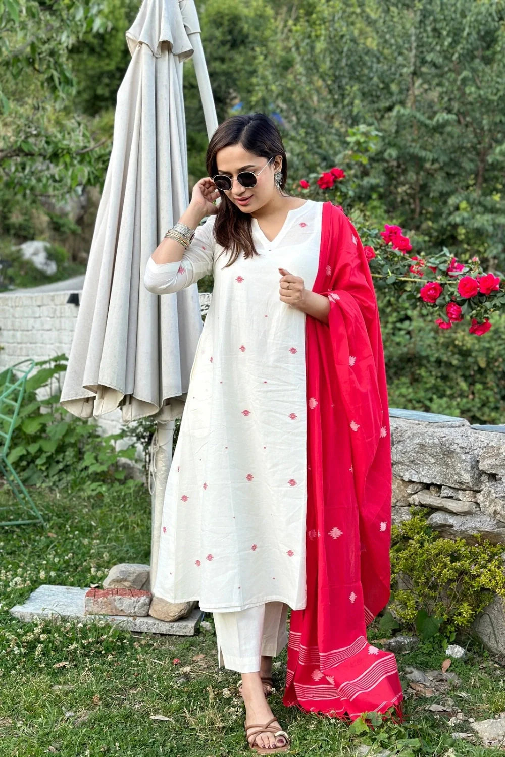 Handloom White Soft Cotton Jamdani Kurta Set With Dupatta