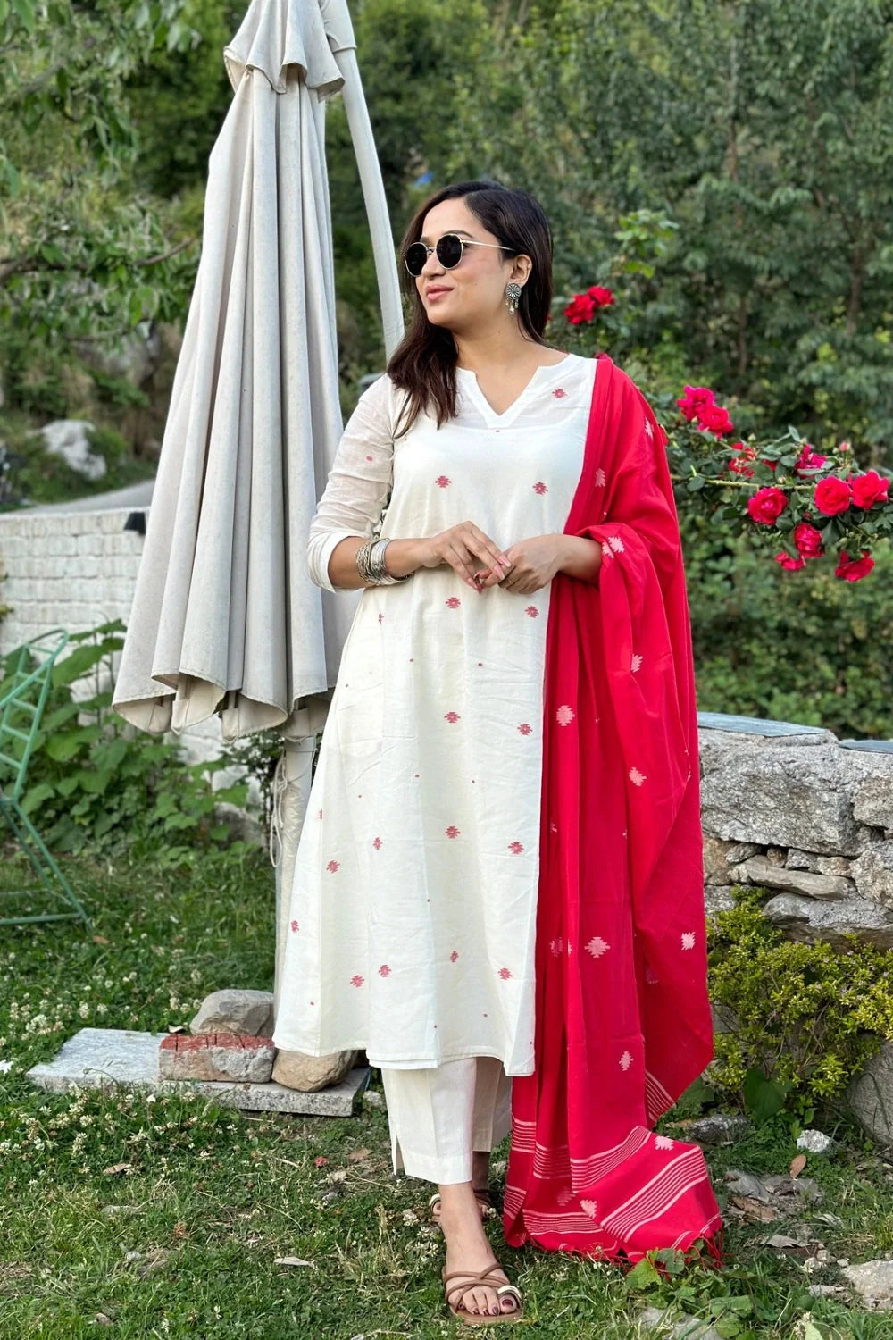 Handloom White Soft Cotton Jamdani Kurta Set With Dupatta