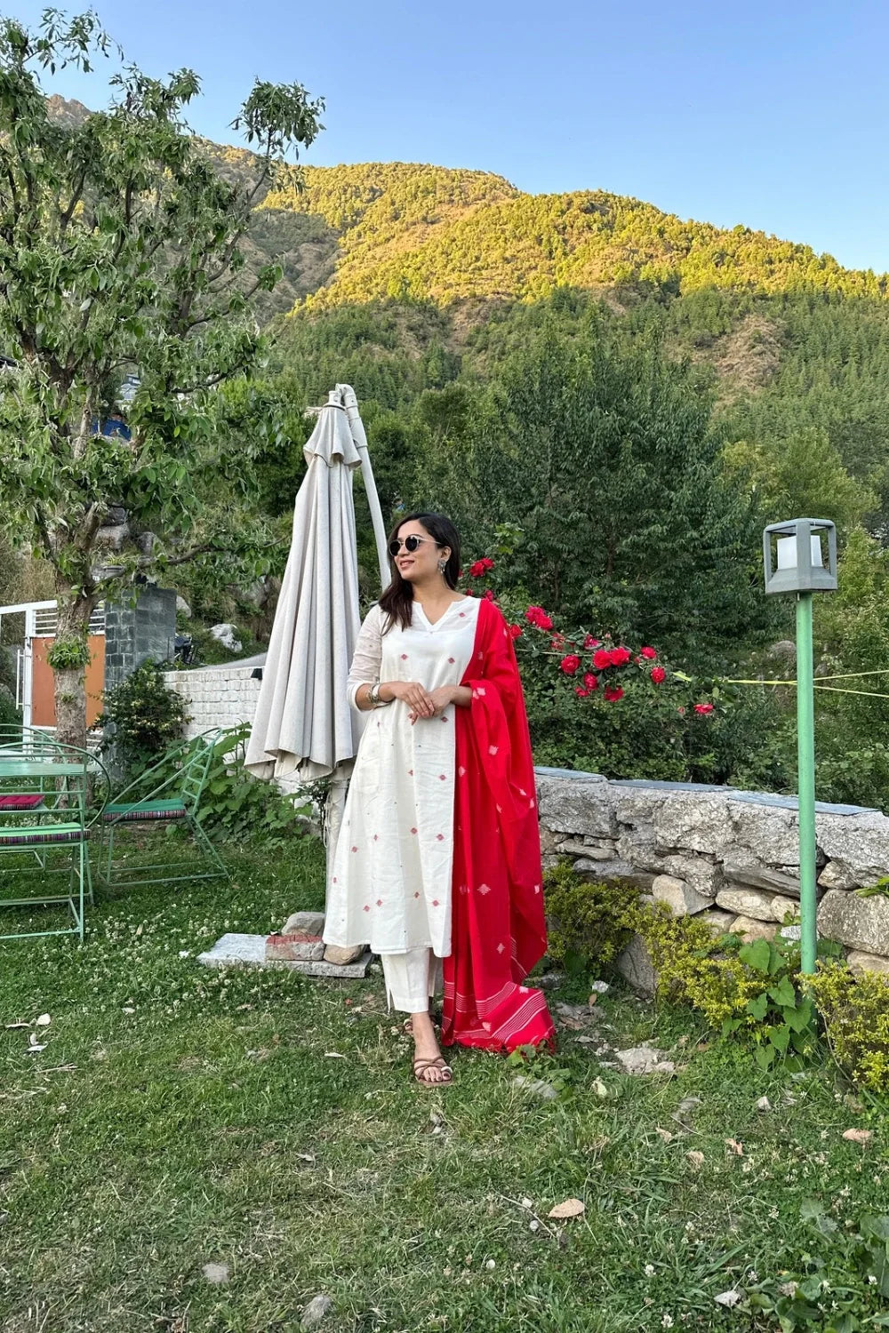 Handloom White Soft Cotton Jamdani Kurta Set With Dupatta