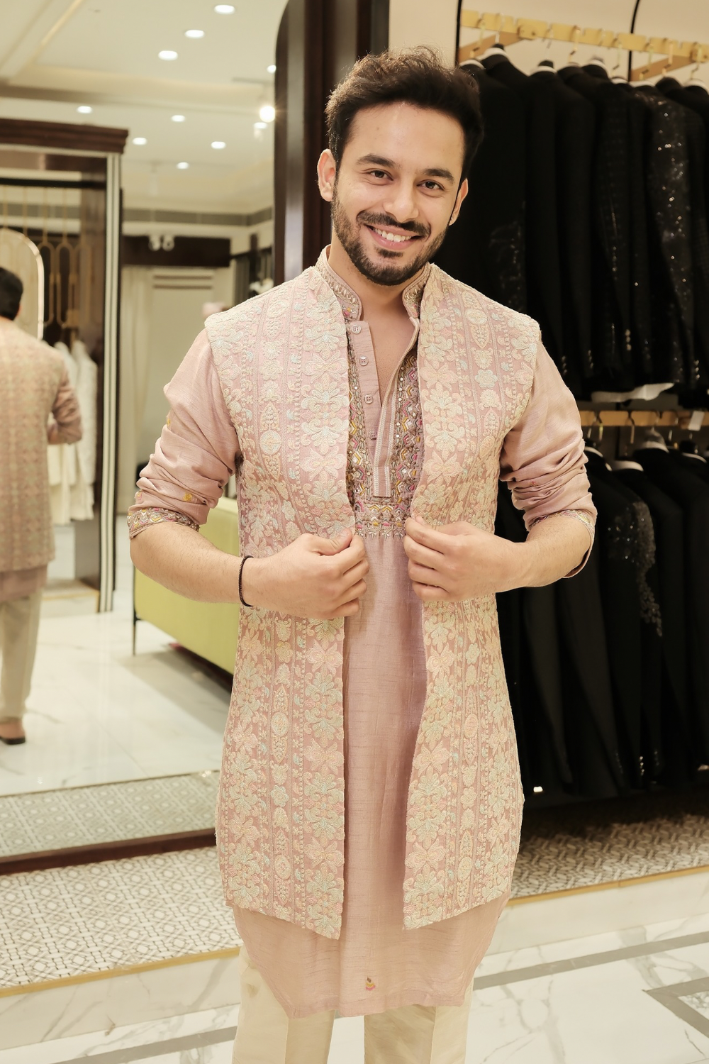 Dusty rose silk koti set with thread and mirror work