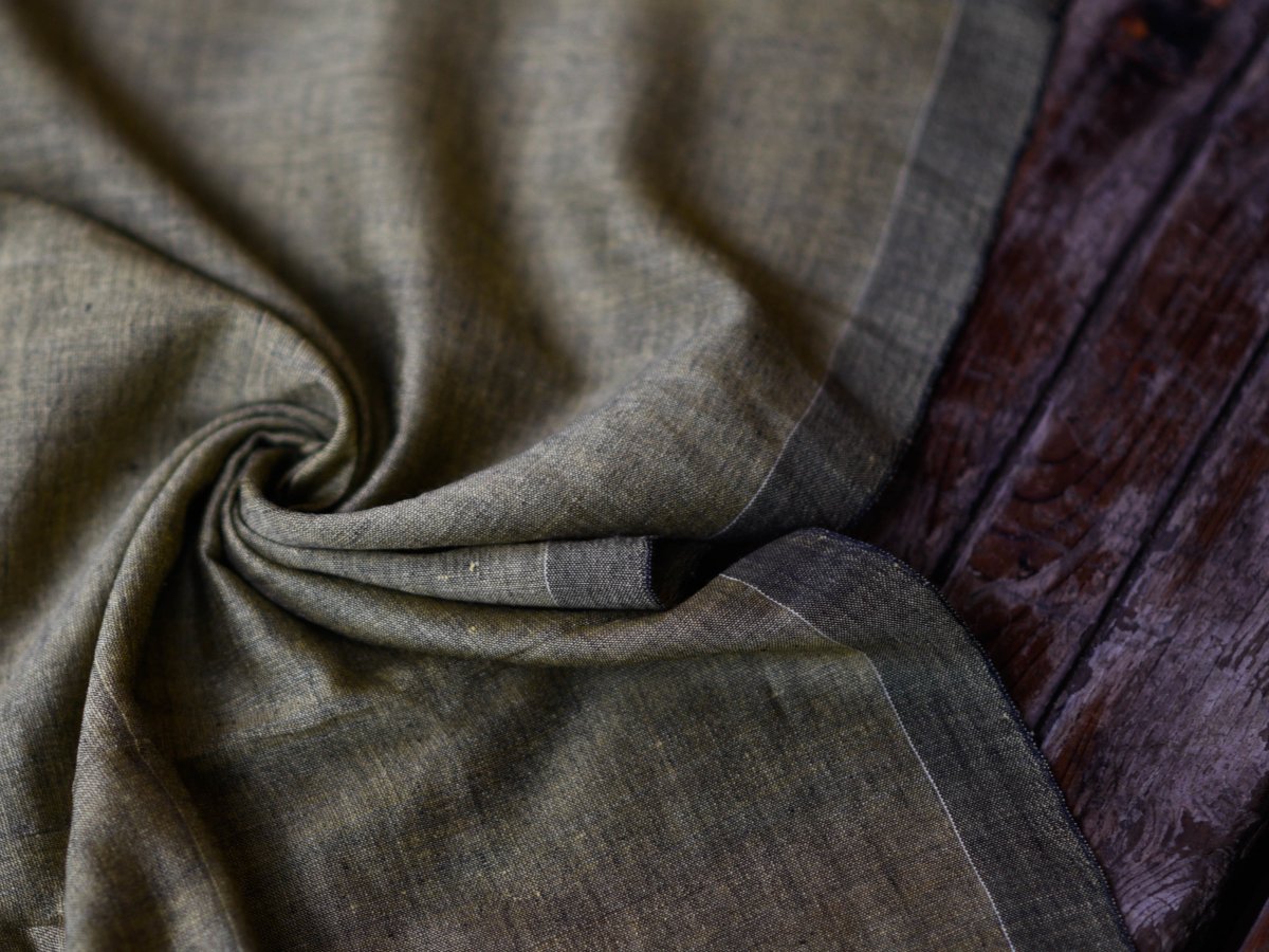 A golden winged kingfisher - Suta Bombay