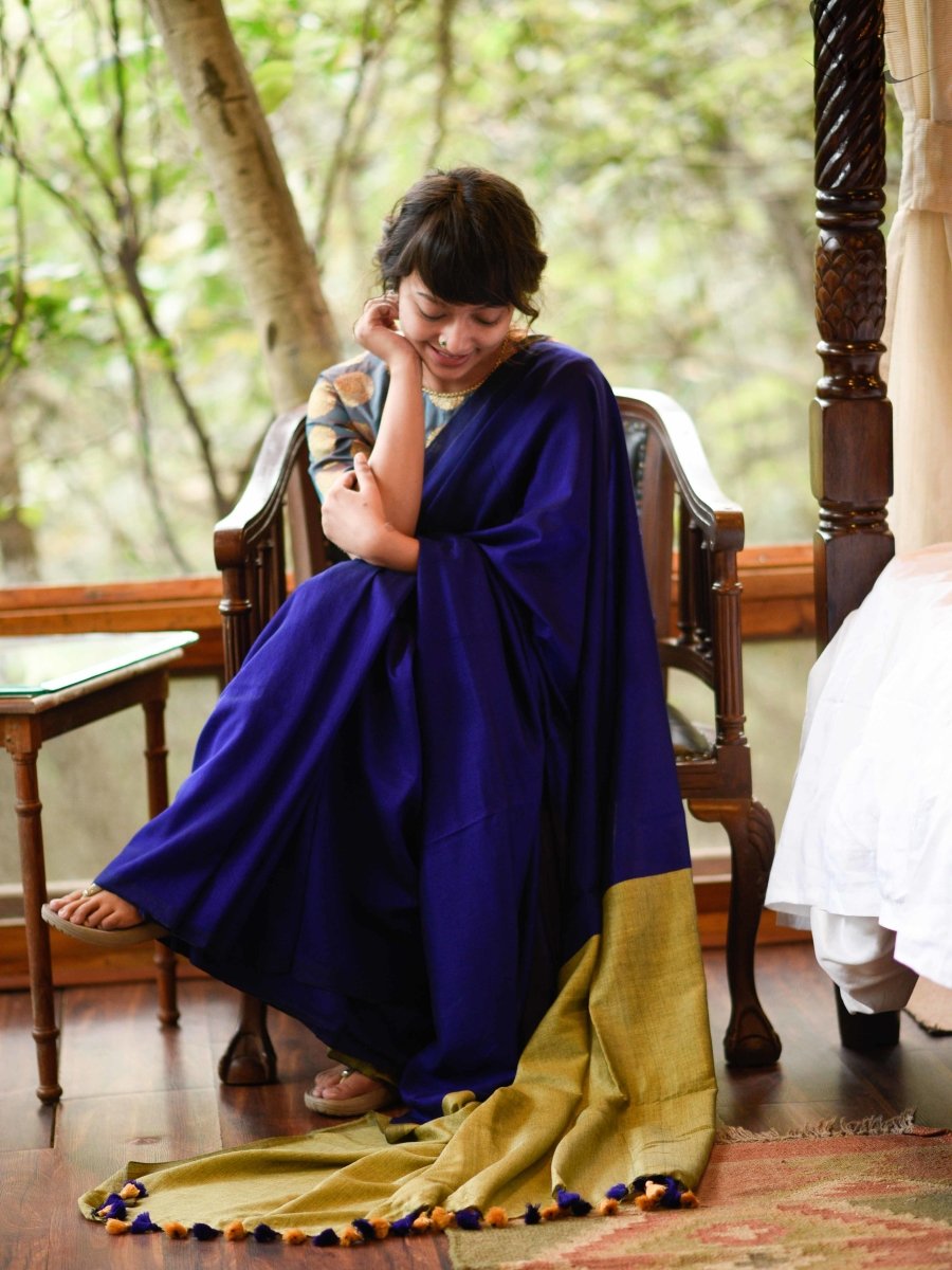 A golden winged kingfisher - Suta Bombay