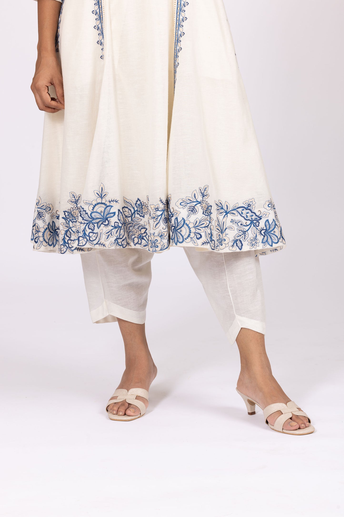 Nargis Crafted Nargis Linen Kurta Set with Striped Chiffon Dupatta