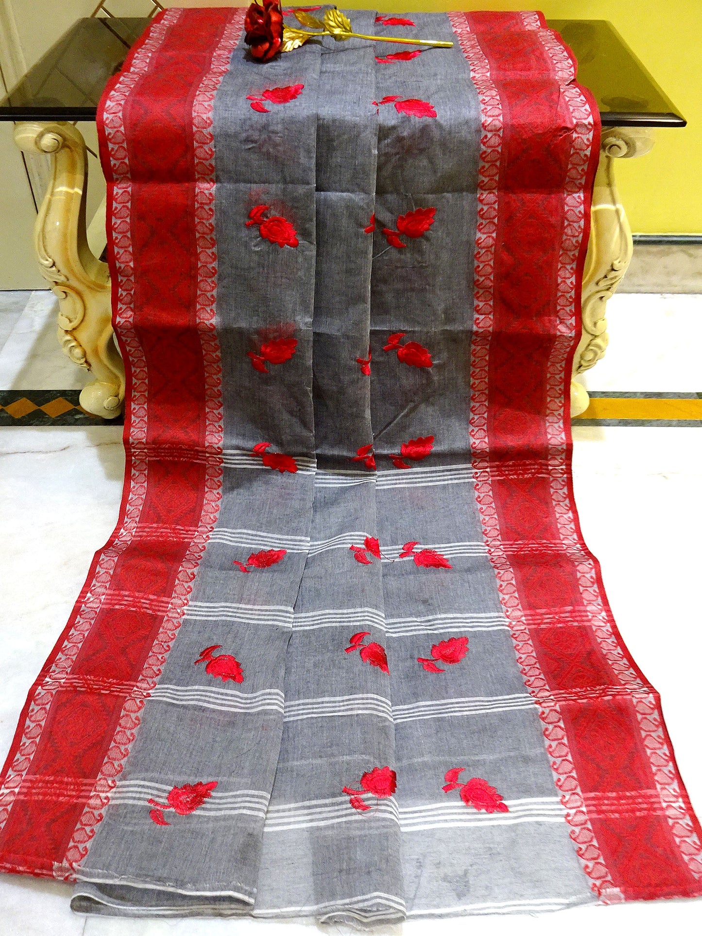 Bengal Handloom Cotton Saree with Leaf Motif Embroidery Gray and Red