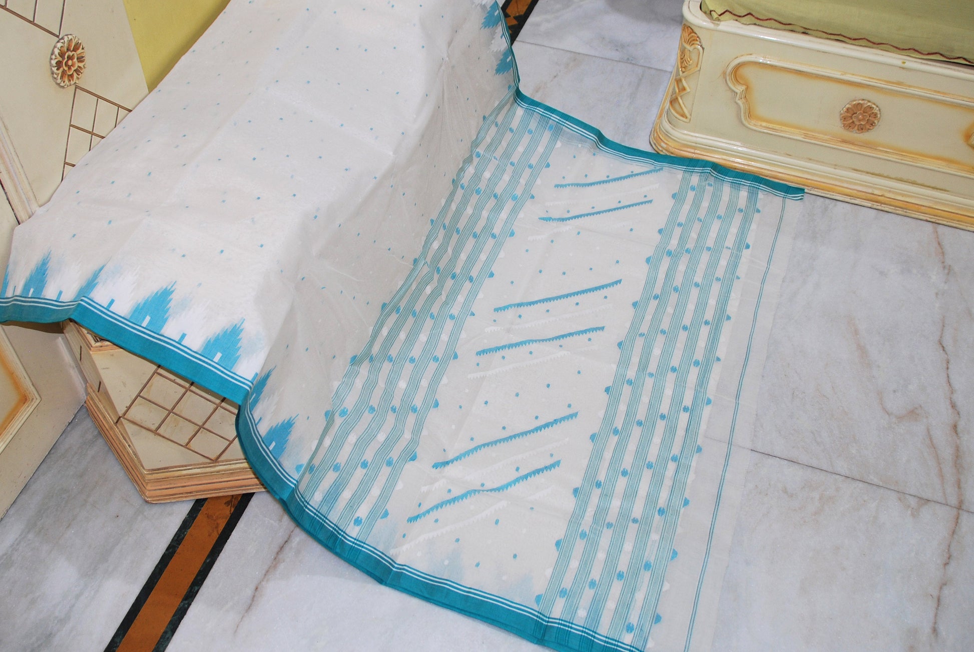 Crowned Temple Border Work Pure Cotton Bengal Jamdani Saree in Off White, Sea green and White