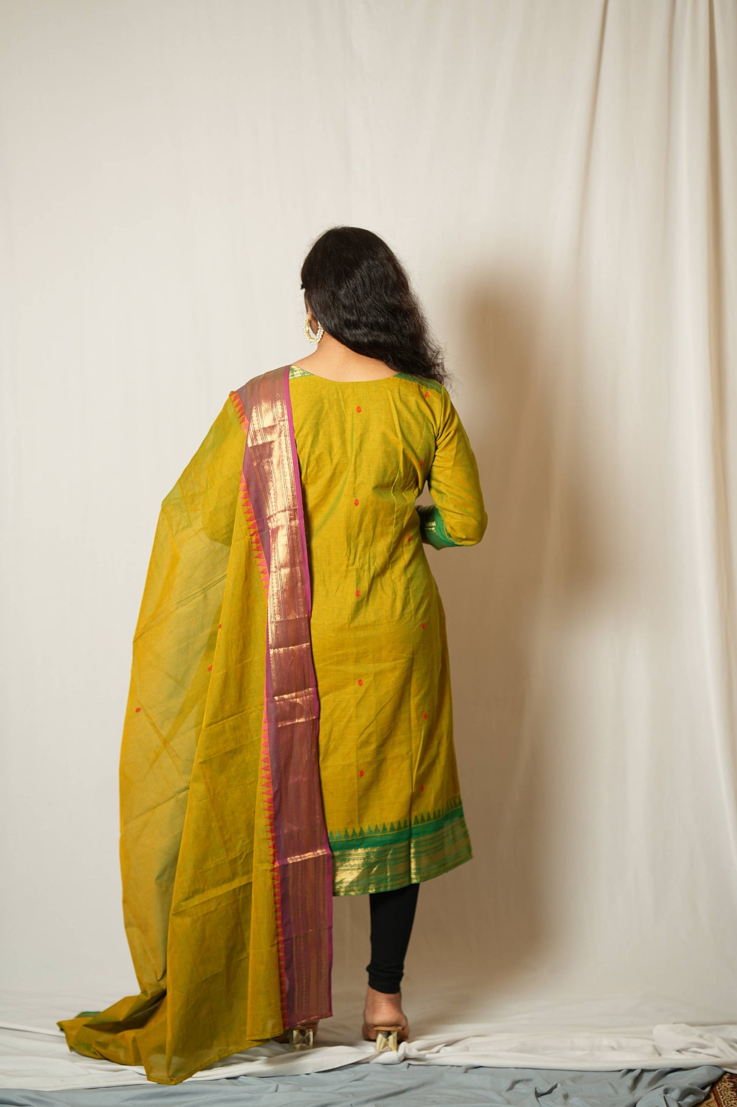 Geet - Kurti with dupatta in pure kanchi cotton in mehndi color