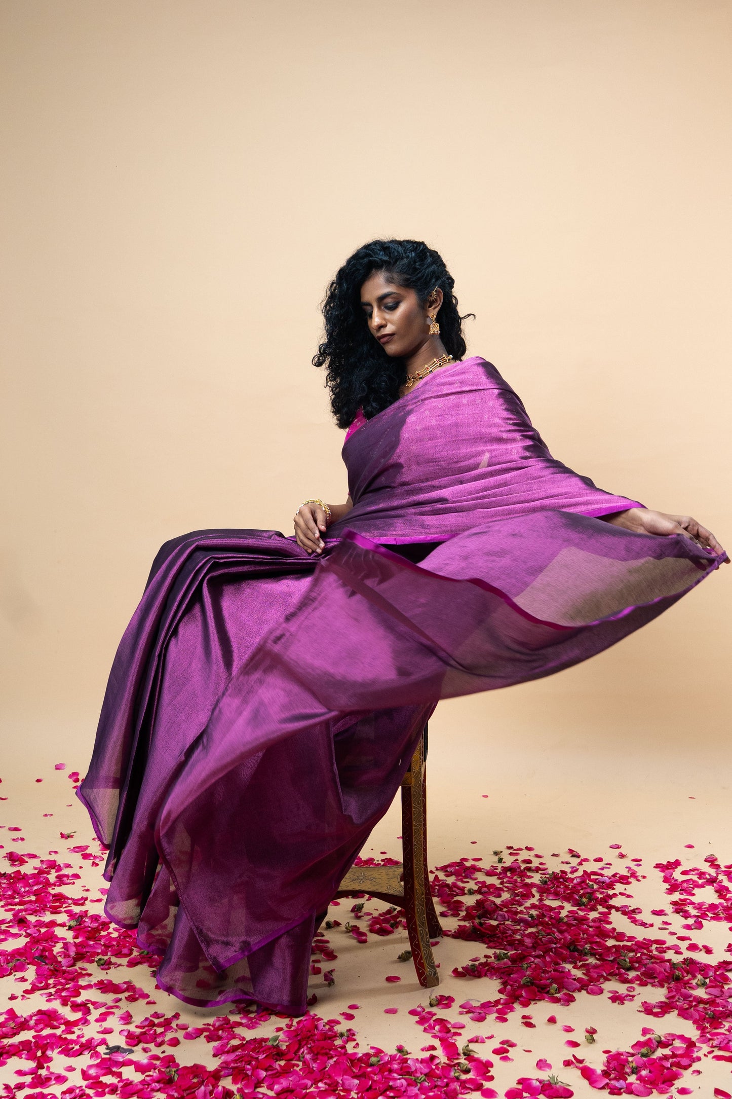 Jyotira saree I Magenta Handloom Tissue Saree