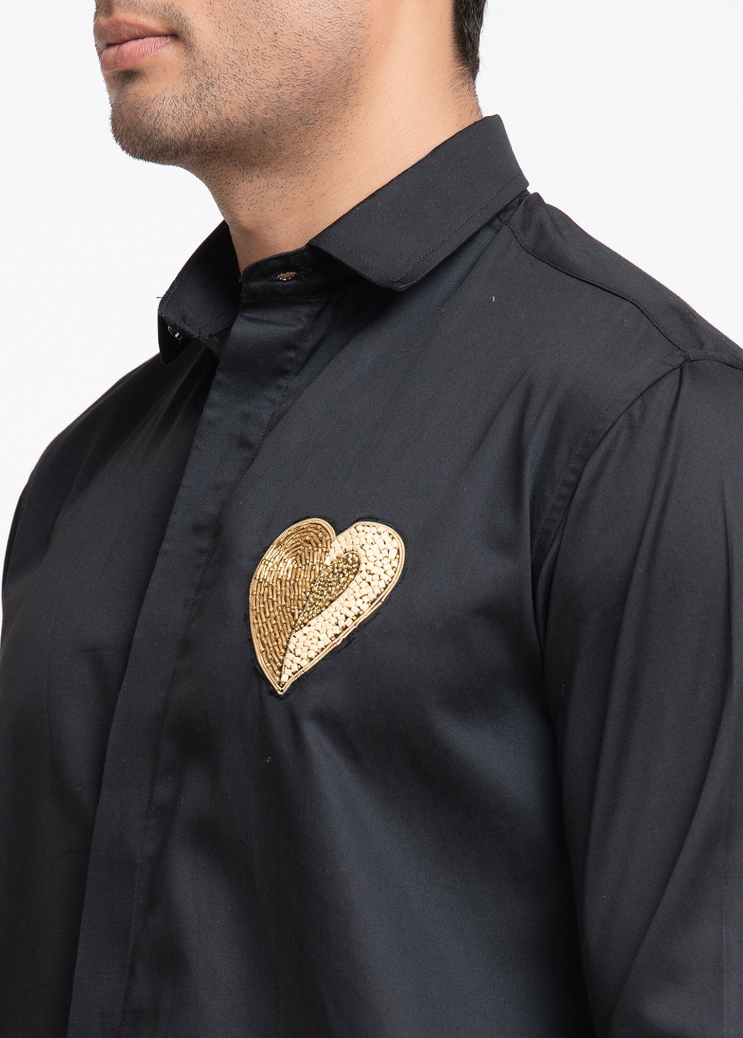 Black Giza Cotton Heart shaped patch shirt