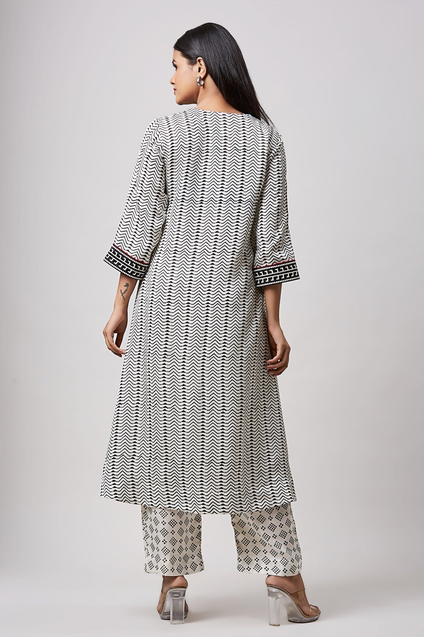 Metro Block Print V Neck Co-ord-set