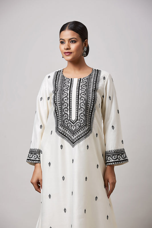 Ivory Yoke Embroiderd Kurta and pants set