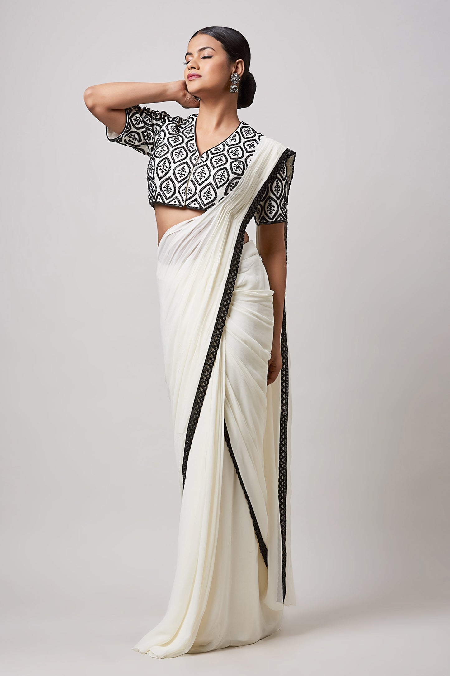 Ivory Pre Drape Saree With Blouse