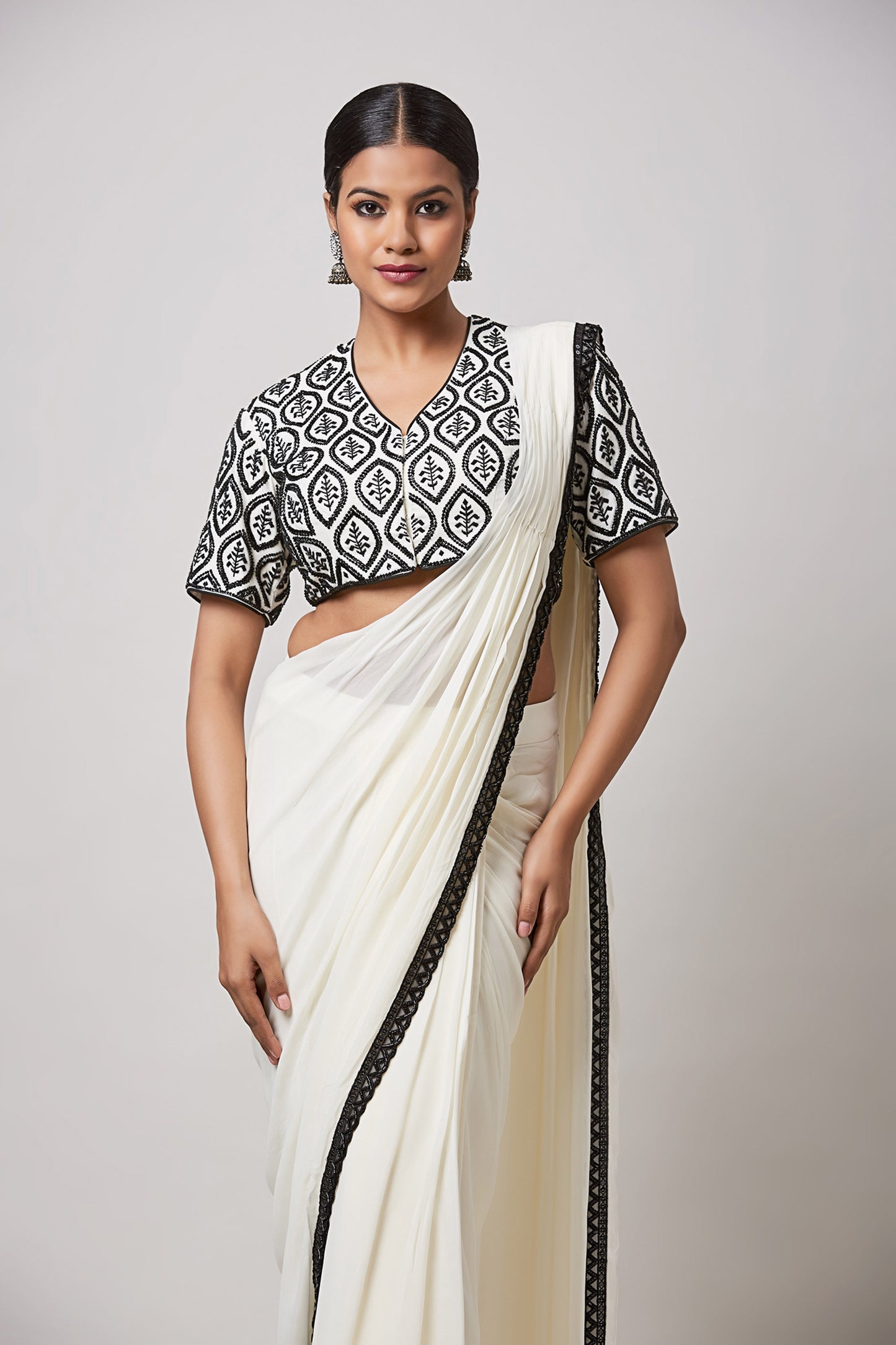 Ivory Pre Drape Saree With Blouse