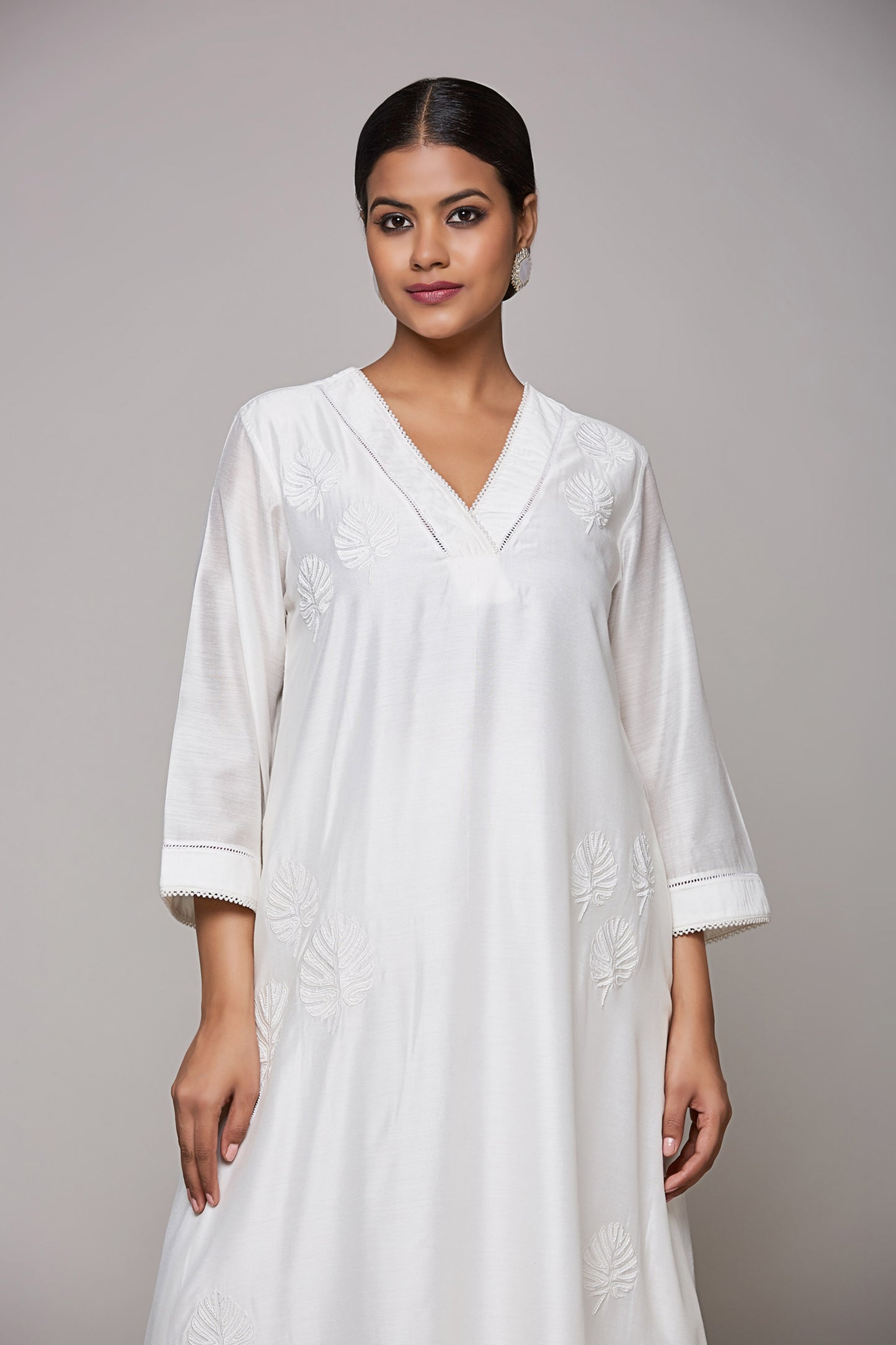 Chanderi Ivory Leaf Applique - Sanjev Marwaaha