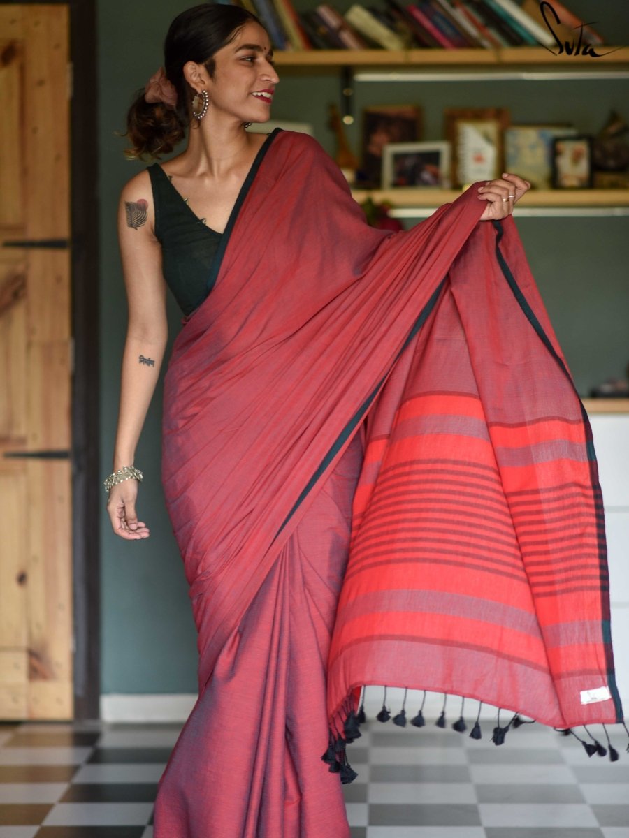 Just a Dahlia (Saree) - suta