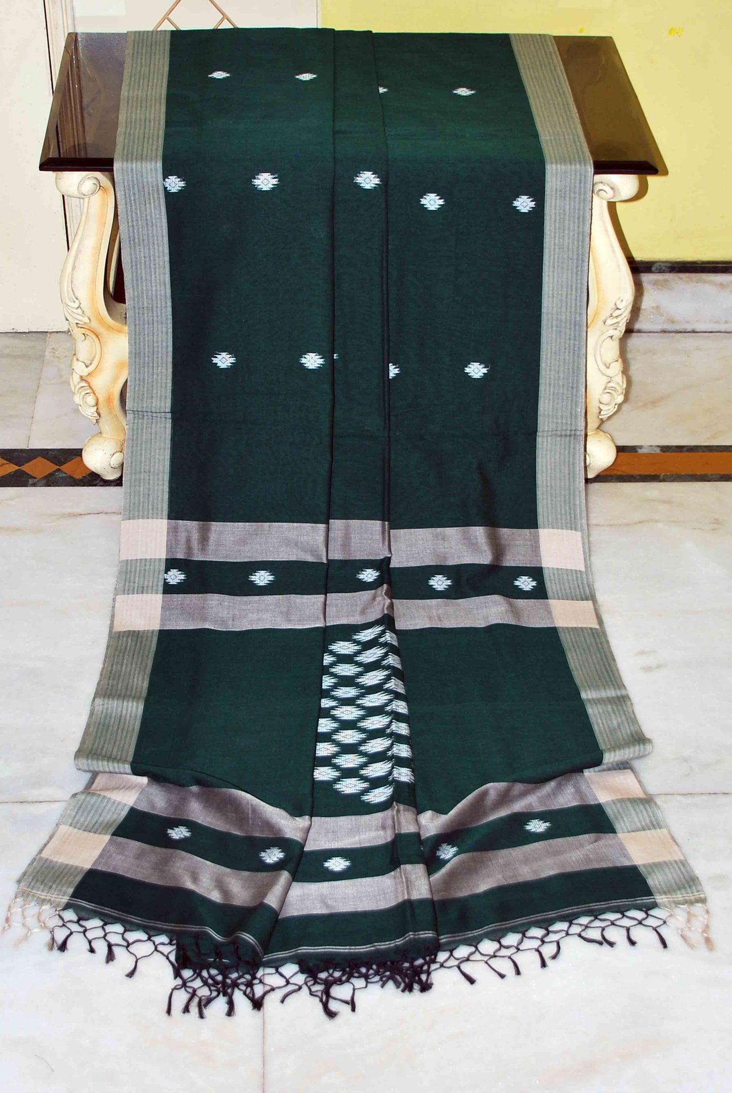 Handwoven Premium Poth Metro Border Soft Cotton Saree in Sacramento Green, Off White and Greige