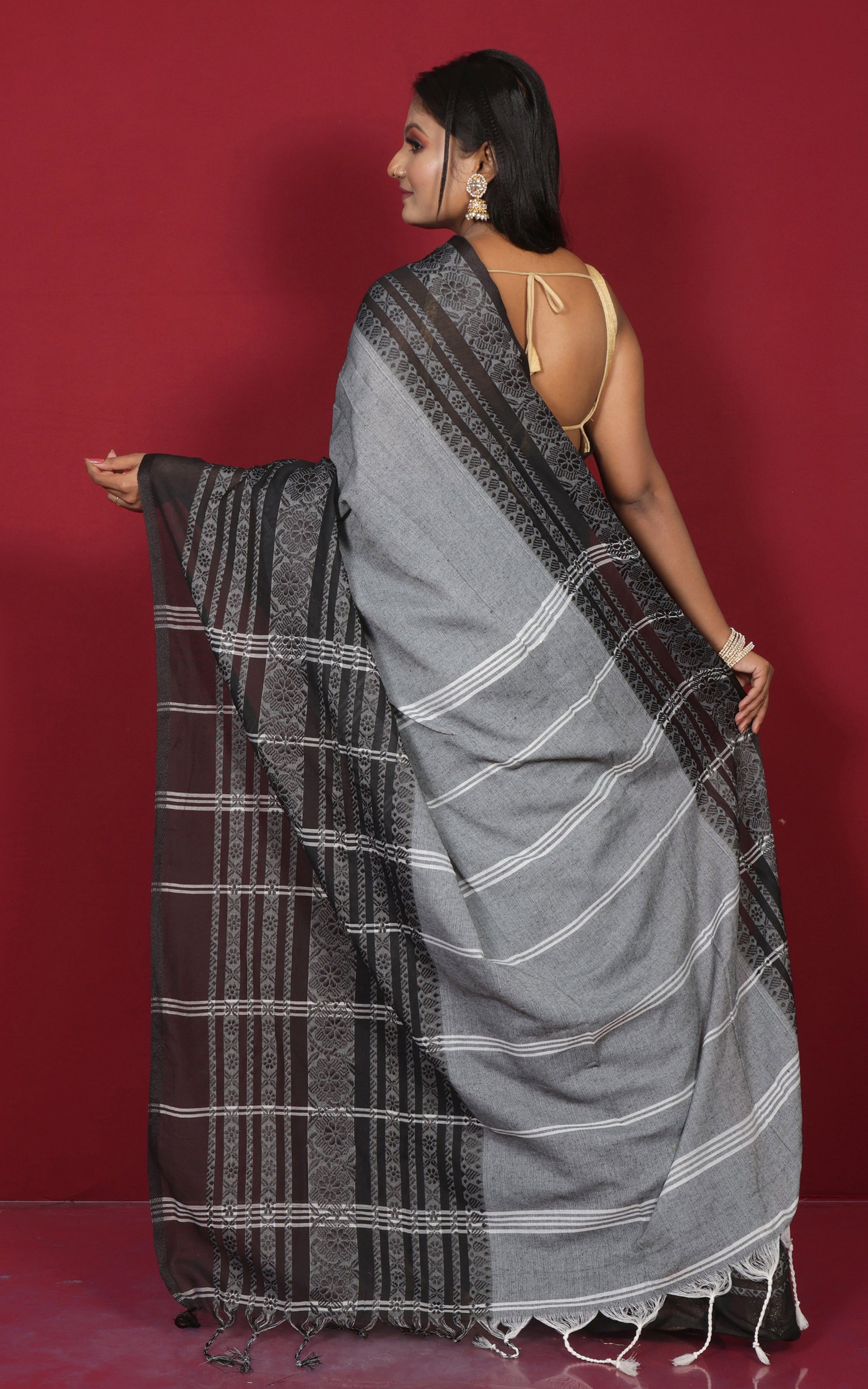Skirt Nakshi Work Soft Cotton Saree in Grey and Black