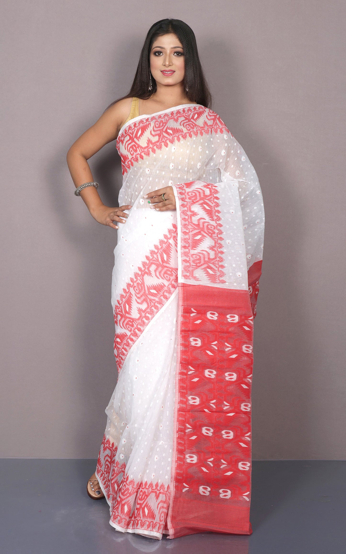 Traditional Karat Nakshi Work Cotton Muslin Soft Jamdani Saree in Off White and Red