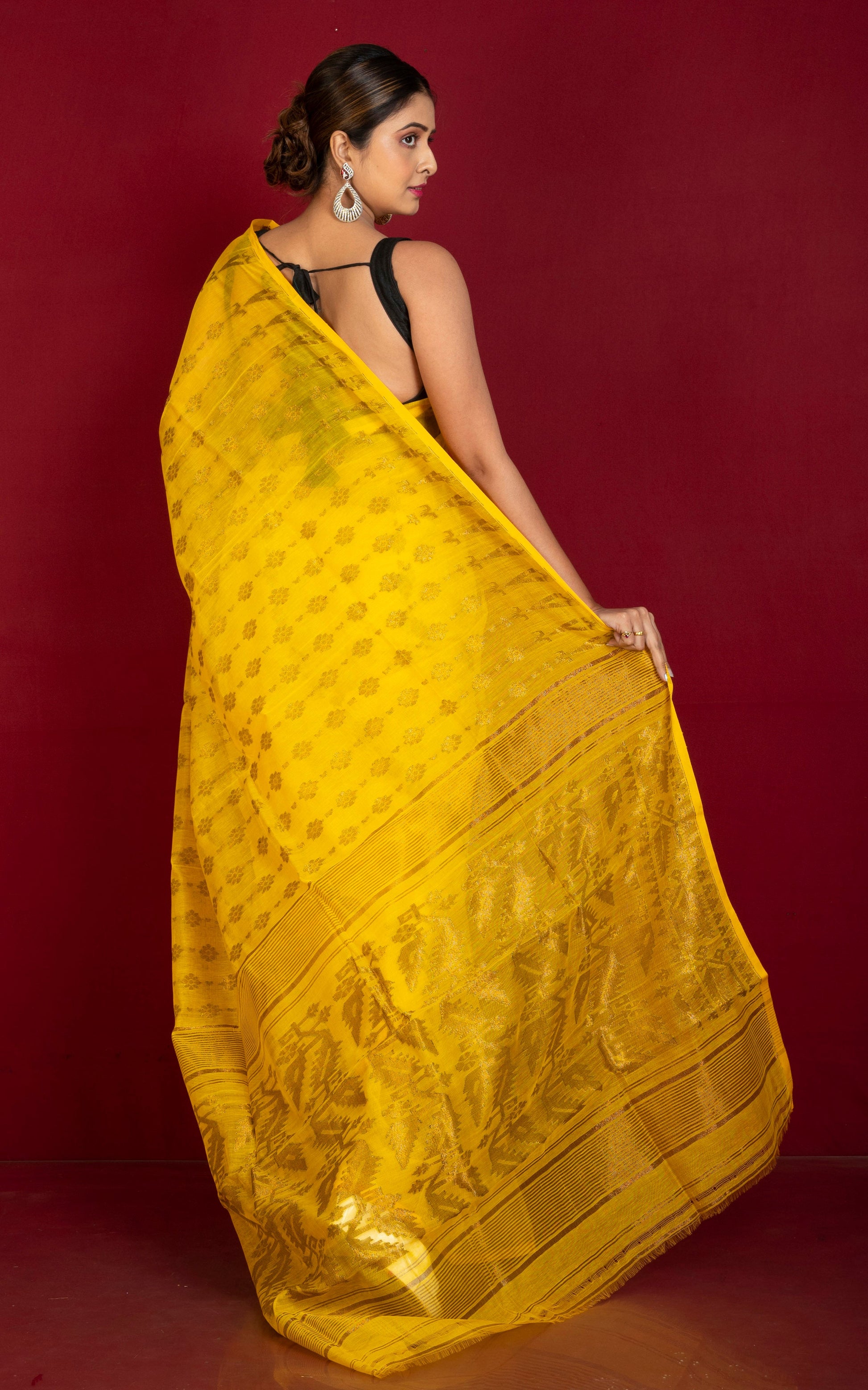 Soft Neem Zari Woven Work Jamdani Saree in Bright Yellow and Antique Gold