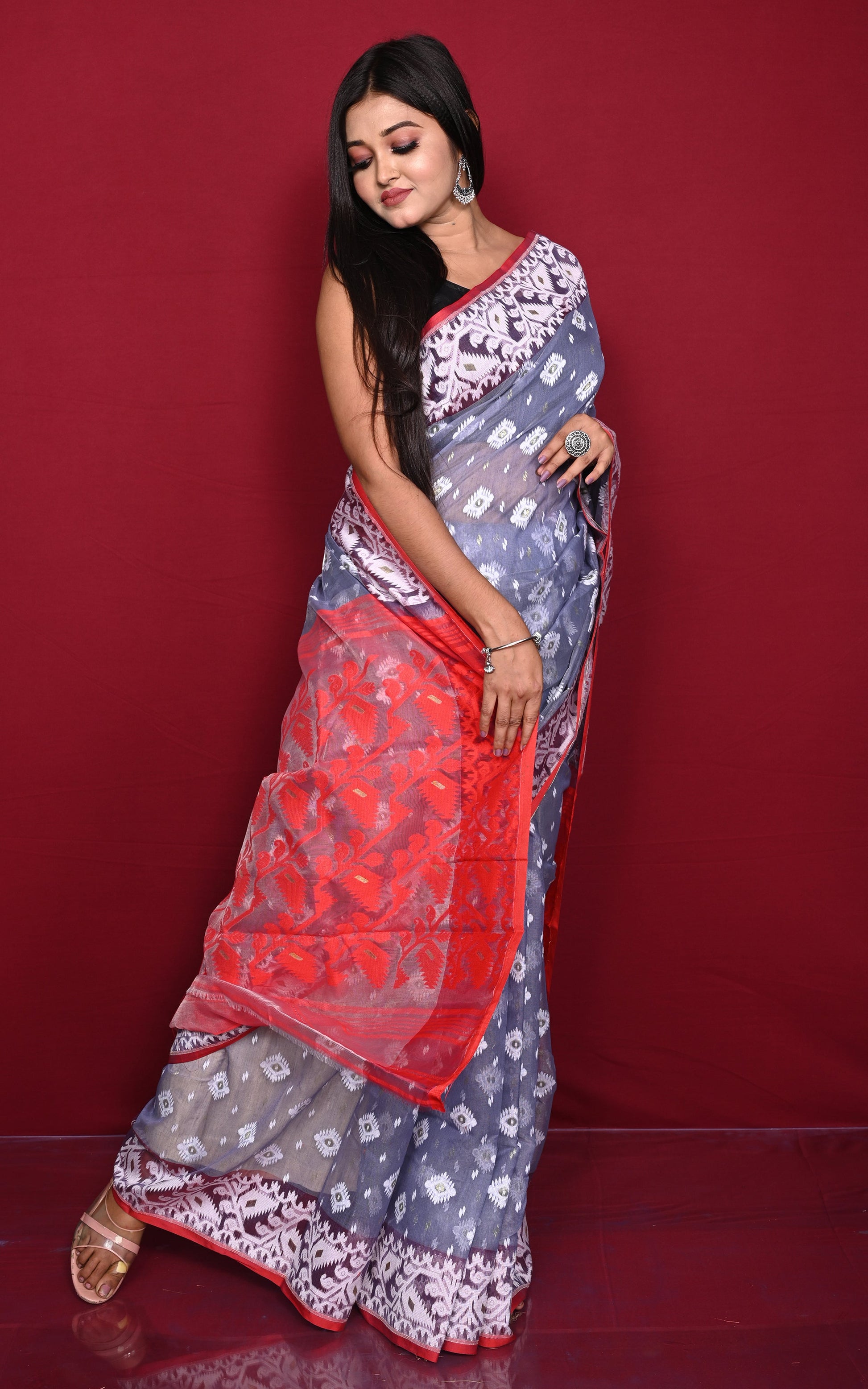 Traditional Cotton Muslin Soft Jamdani Saree in Ash, Red and Off White