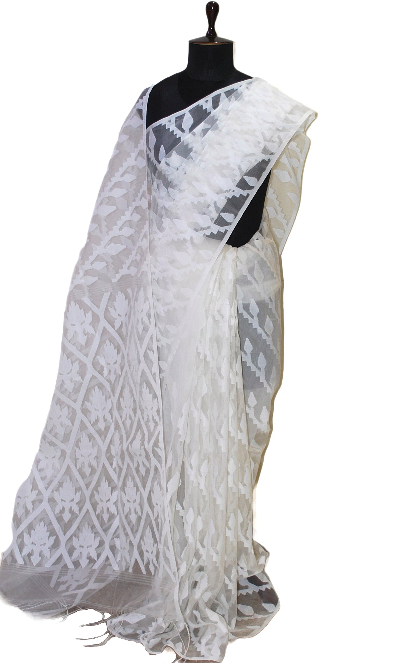 Sholapuri Thread Work Soft Muslin Jamdani Silk Saree in Off White and White