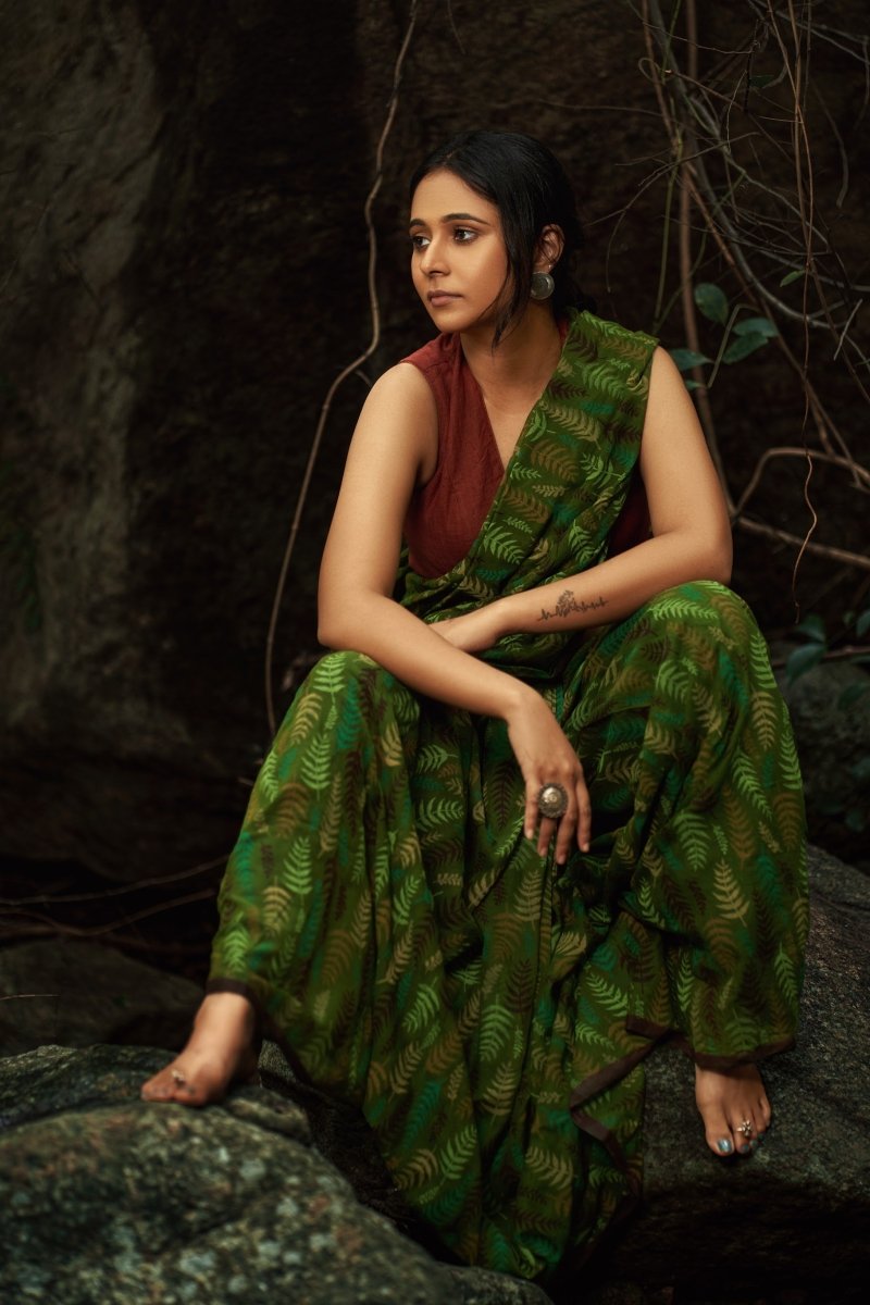 Mysterious Ferns Of Newzealand - Suta Bombay