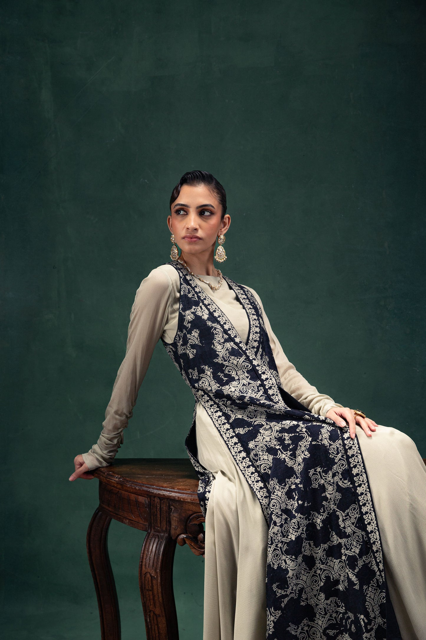 Tehzeeb Printed Full Length Jacket with a Full Sleeves Grey Anarkali