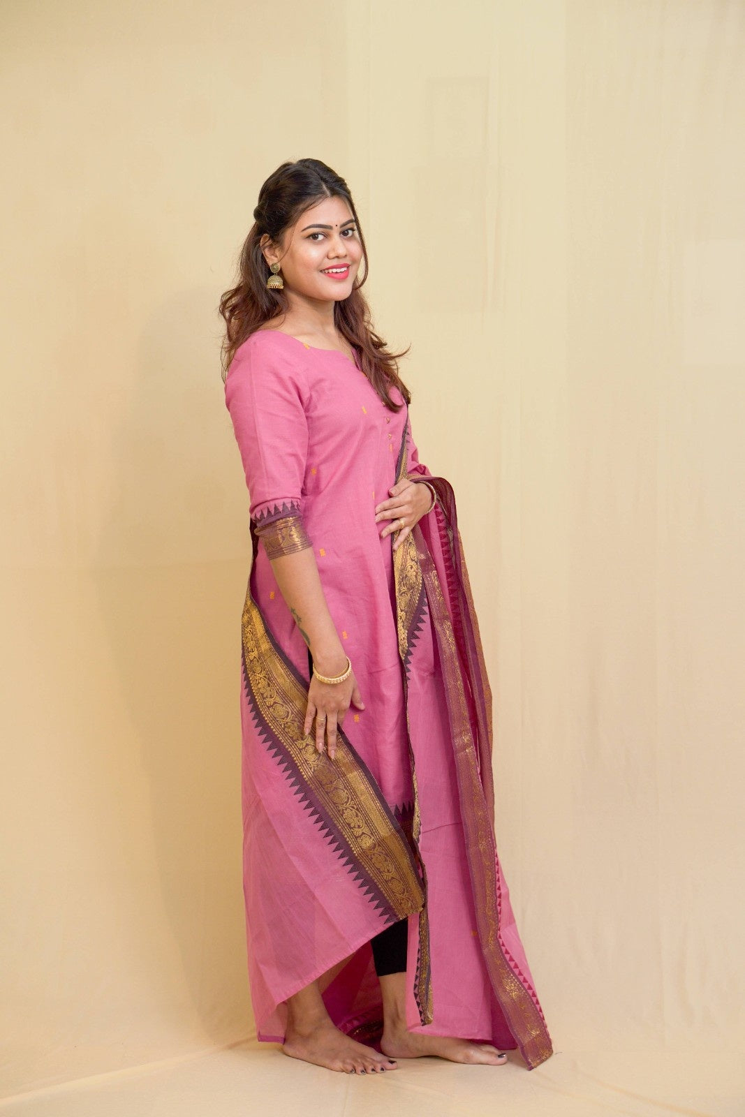 Geet - Kurti with dupatta in pure kanchi cotton in Onion pink color