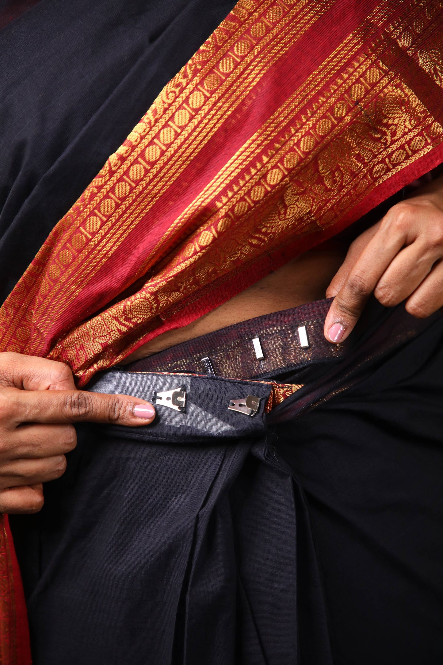 Varnam - 1 minute Ready-to-wear saree in Black color in Kanchi Cotton