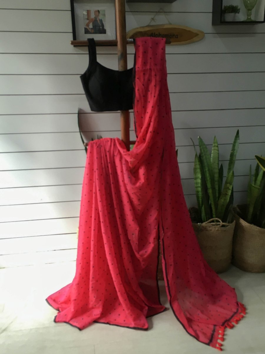 Red dimpled dots - Suta Bombay