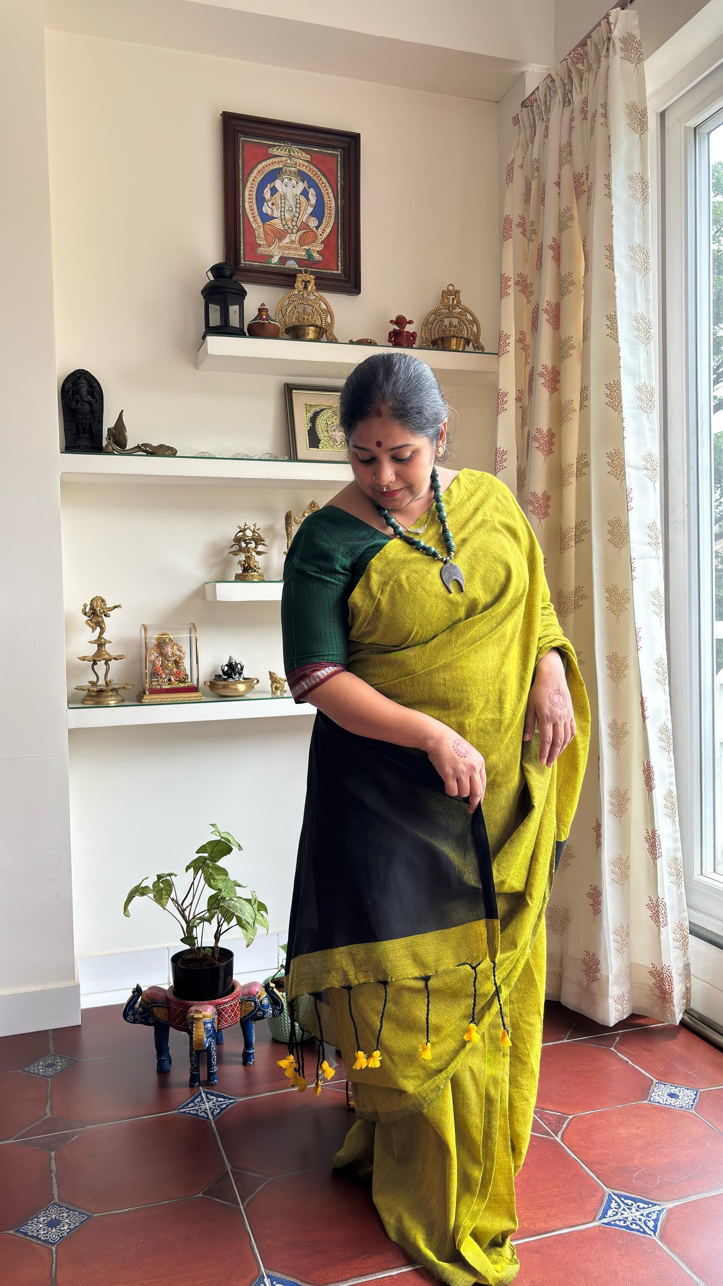 Aanchal - 1 minute Ready-to-wear Saree in mehndi-green with black in Khadi fabric