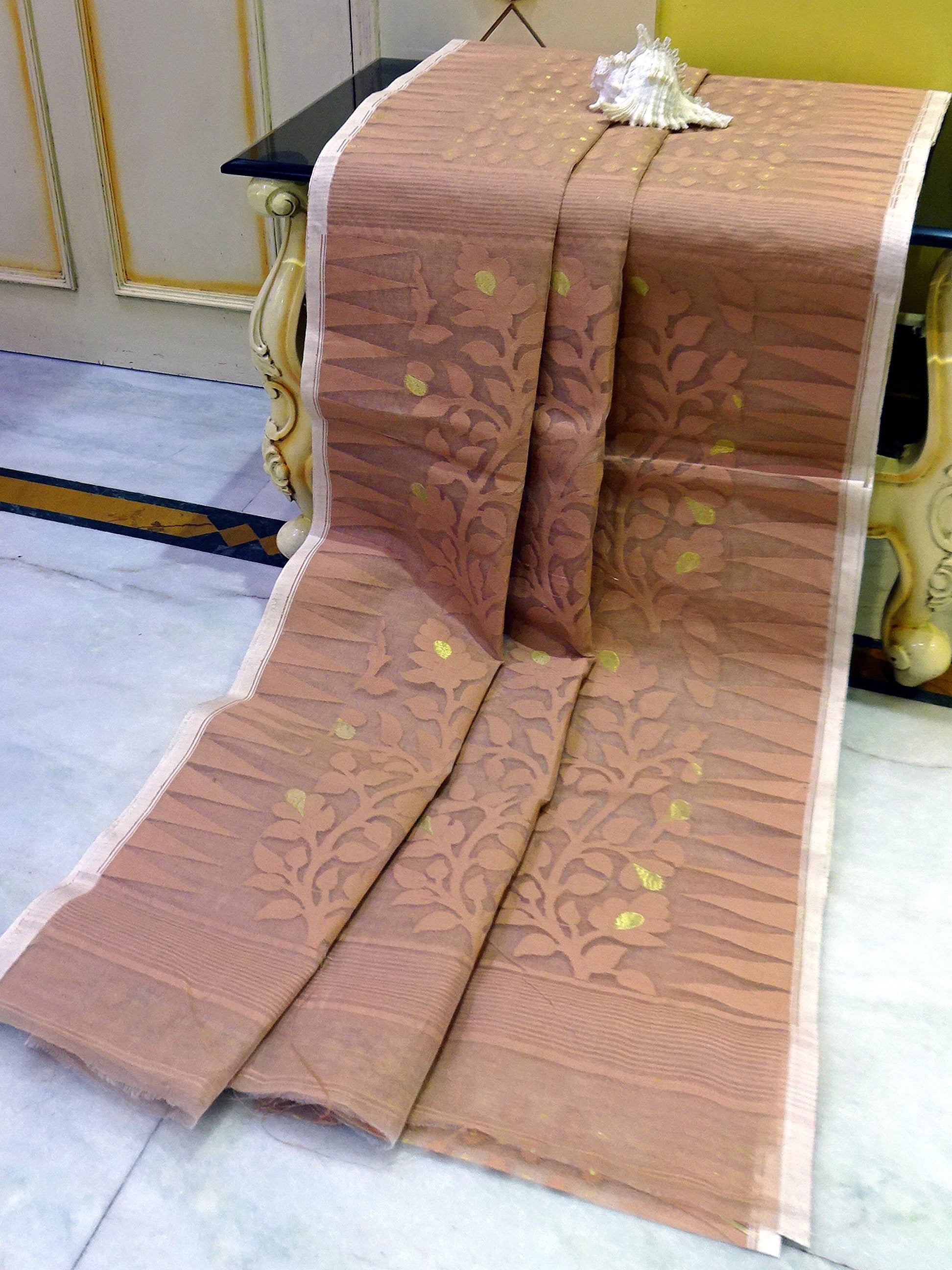 Traditional Soft Jamdani Saree in Sandalwood and Gold