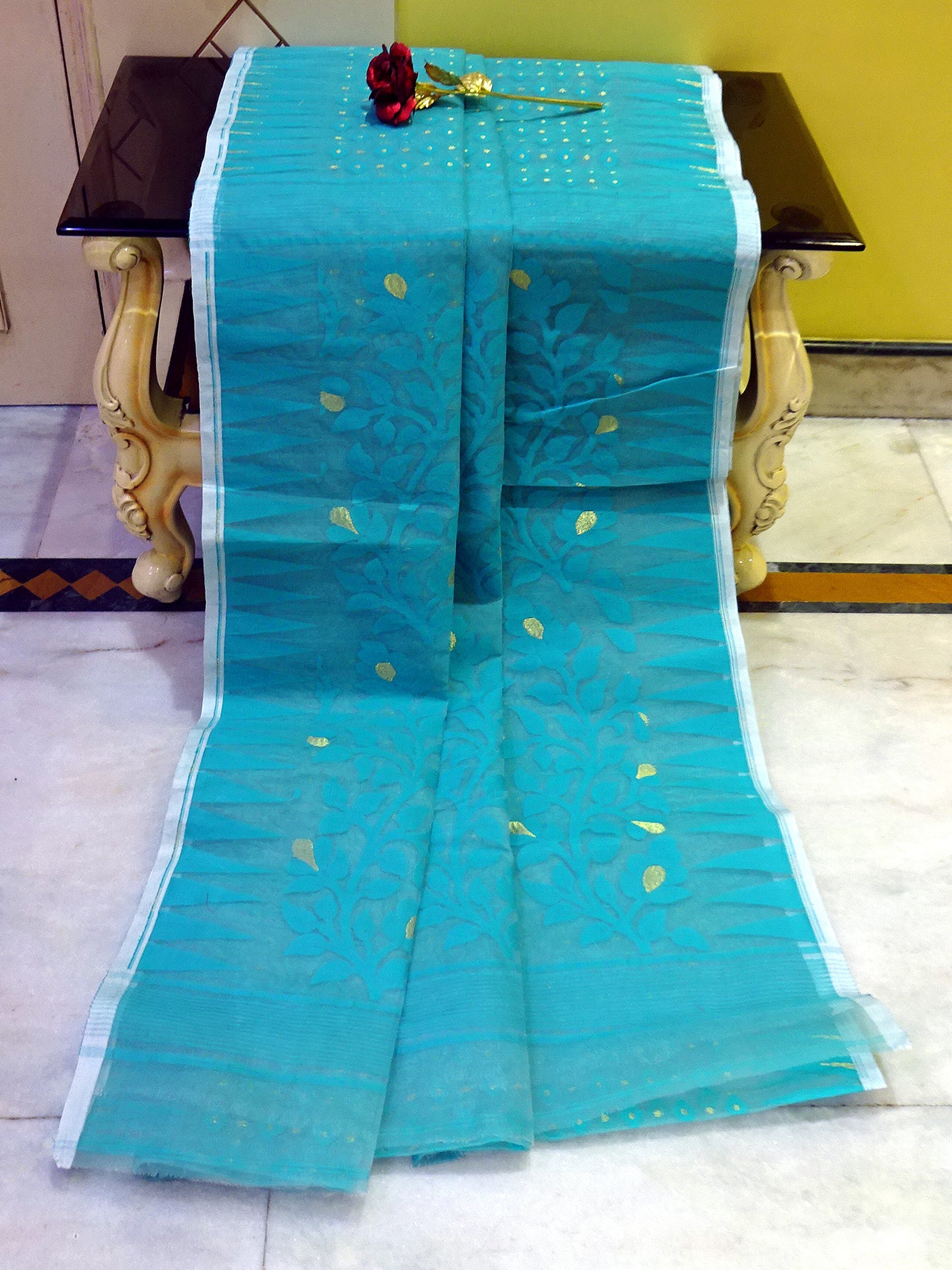Traditional Soft Jamdani Saree in Sea Green and Gold